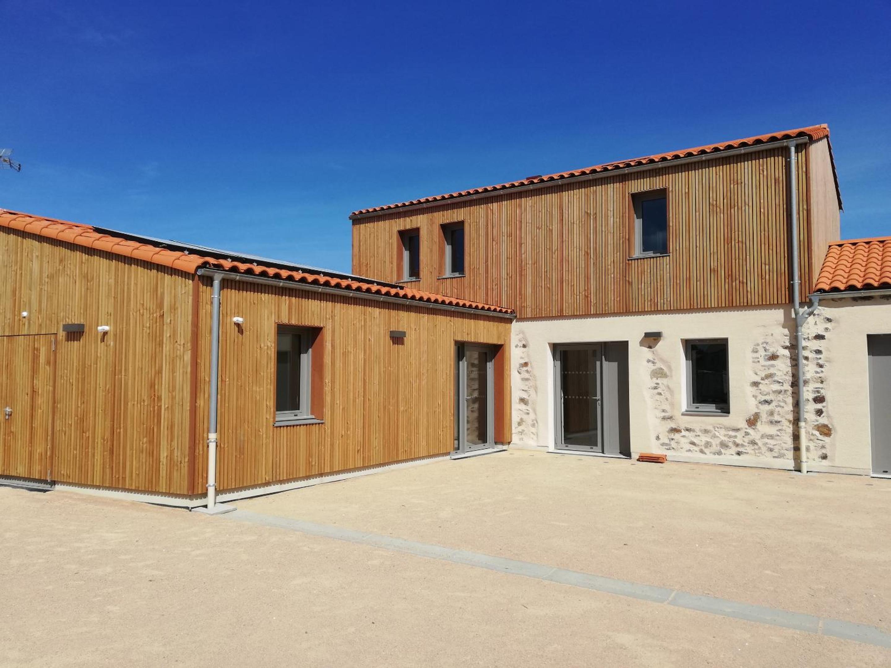 LA BORDERIE - MAISON DES RANDONNEES - Gîte étape - gîte de groupe view 2