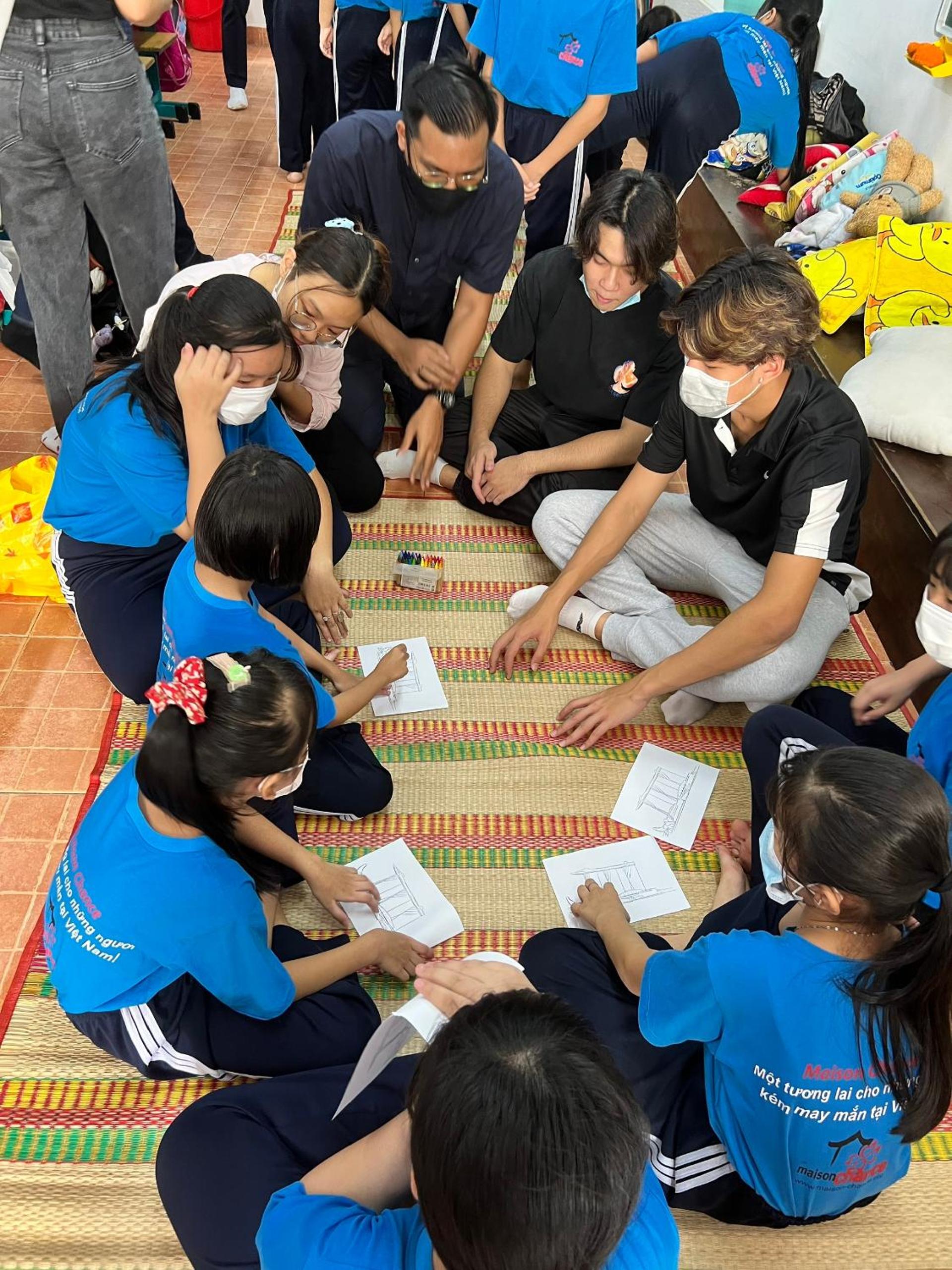 Nhà Khách Làng May Mắn - Village Chance