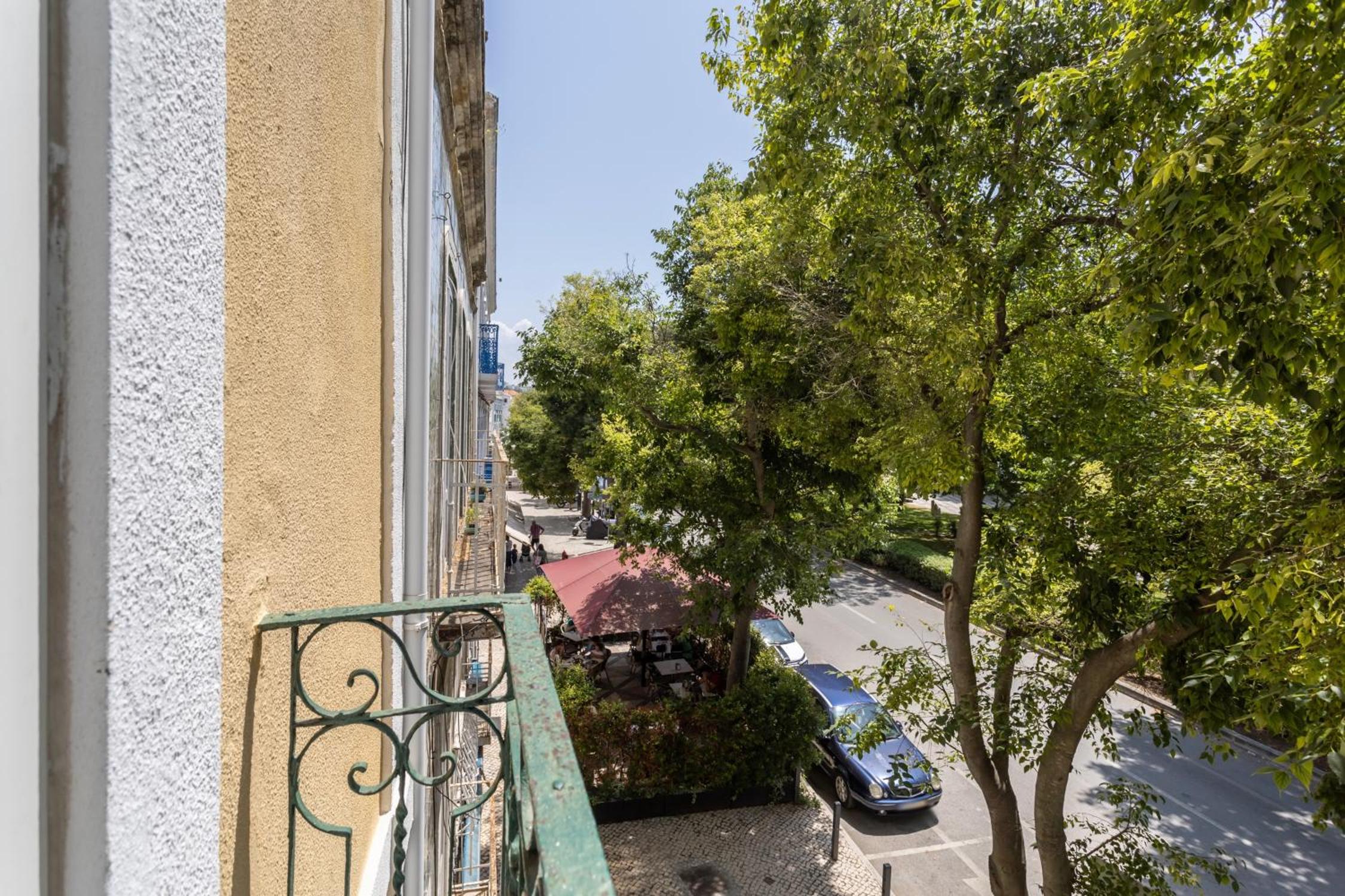Setúbal CityCenter Studios view 3