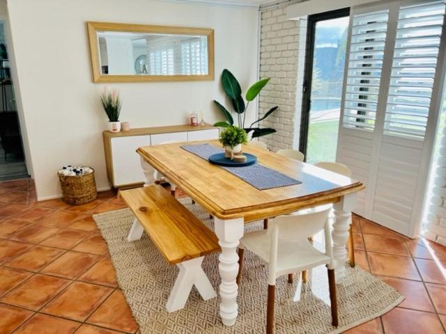 Mooloolaba Waterfront Unit - sleeps 8