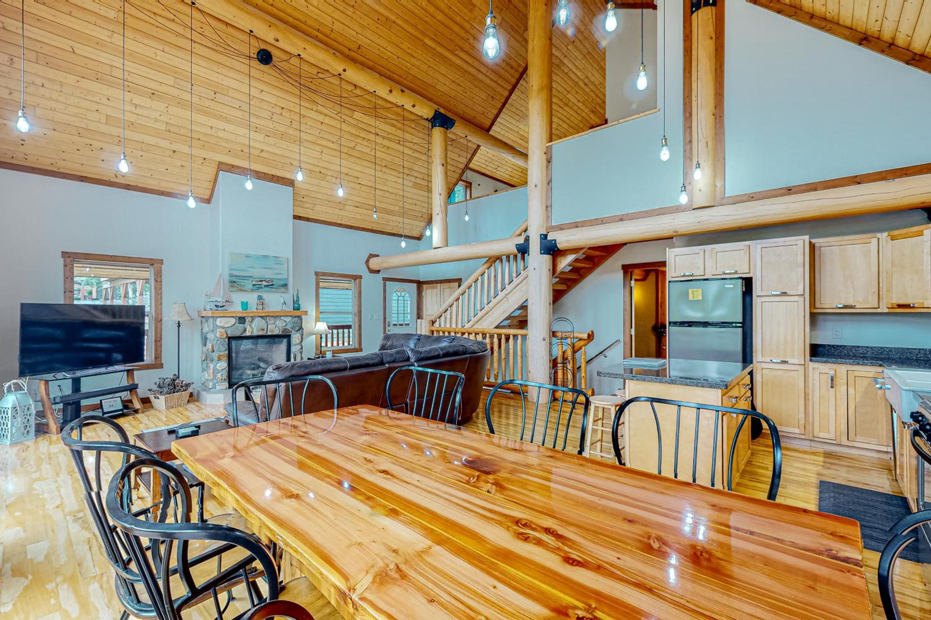 Lakeview Chalet