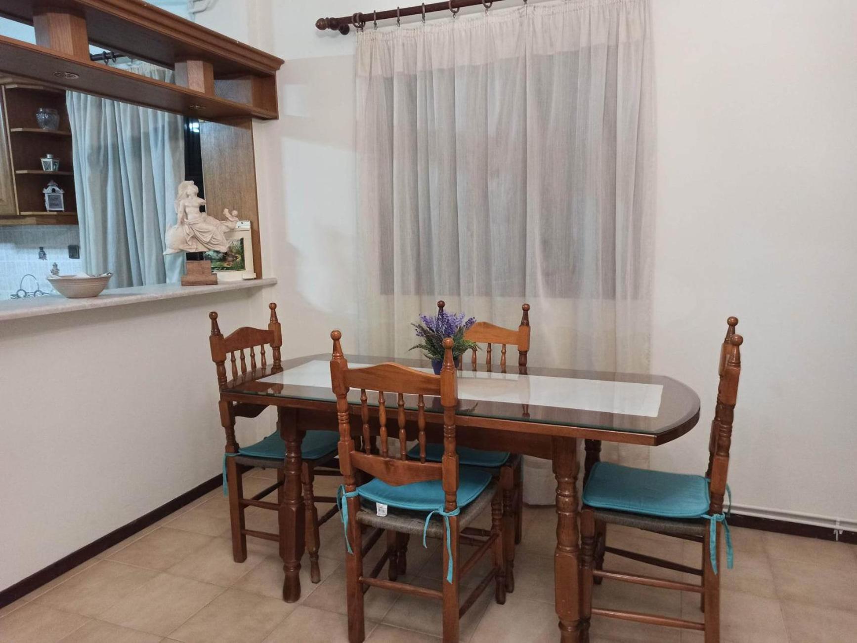 Nikos Holidays House