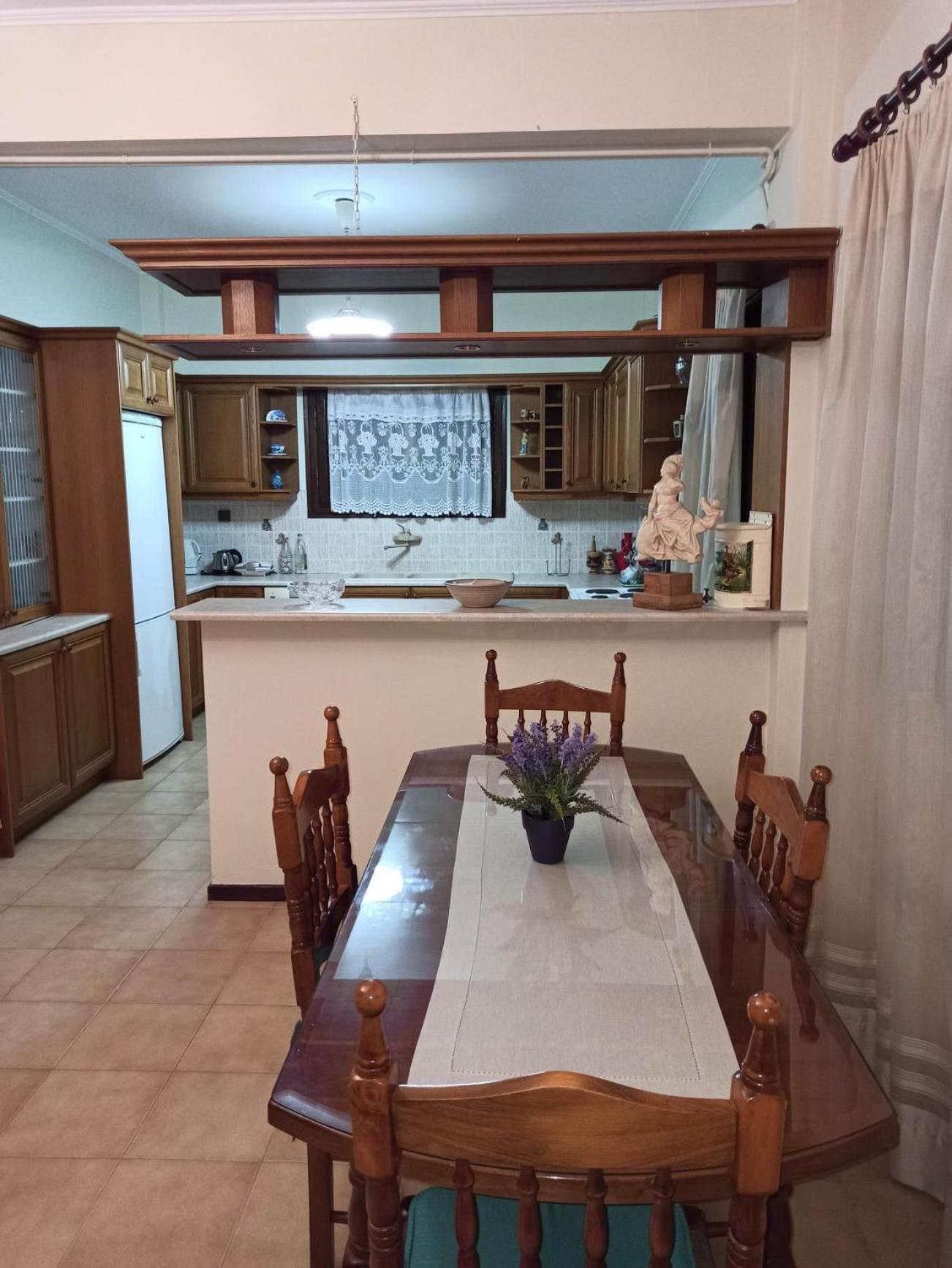 Nikos Holidays House