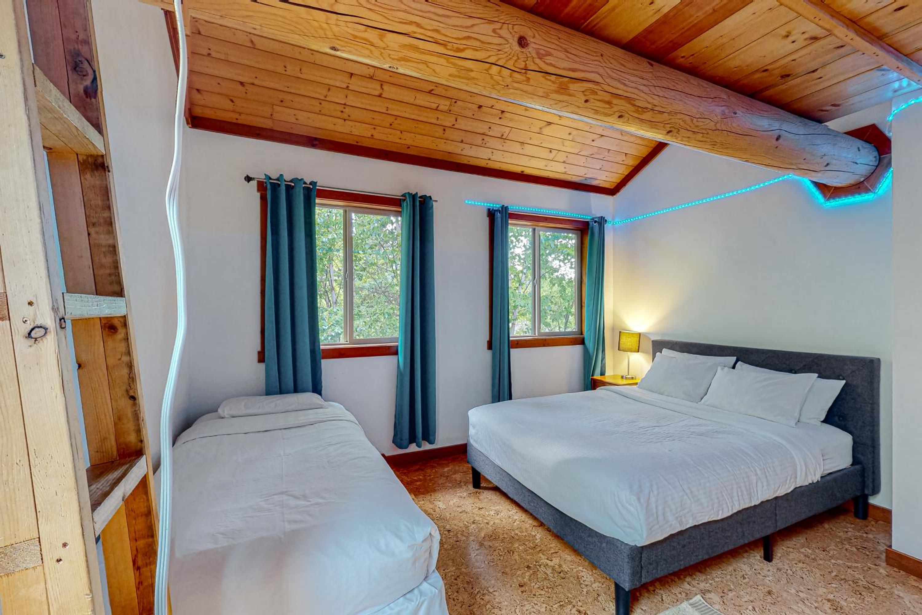 Lakeview Chalet