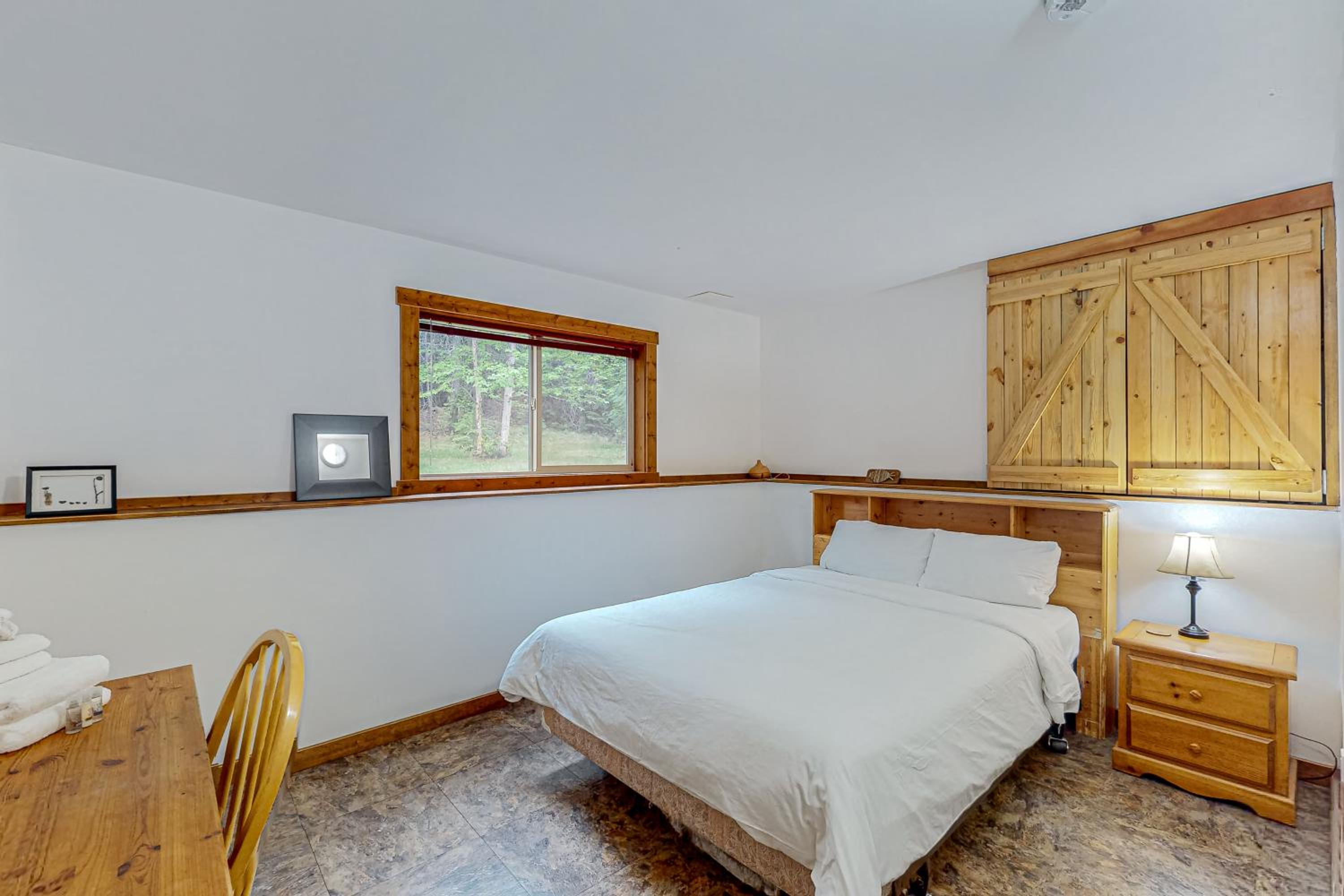 Lakeview Chalet