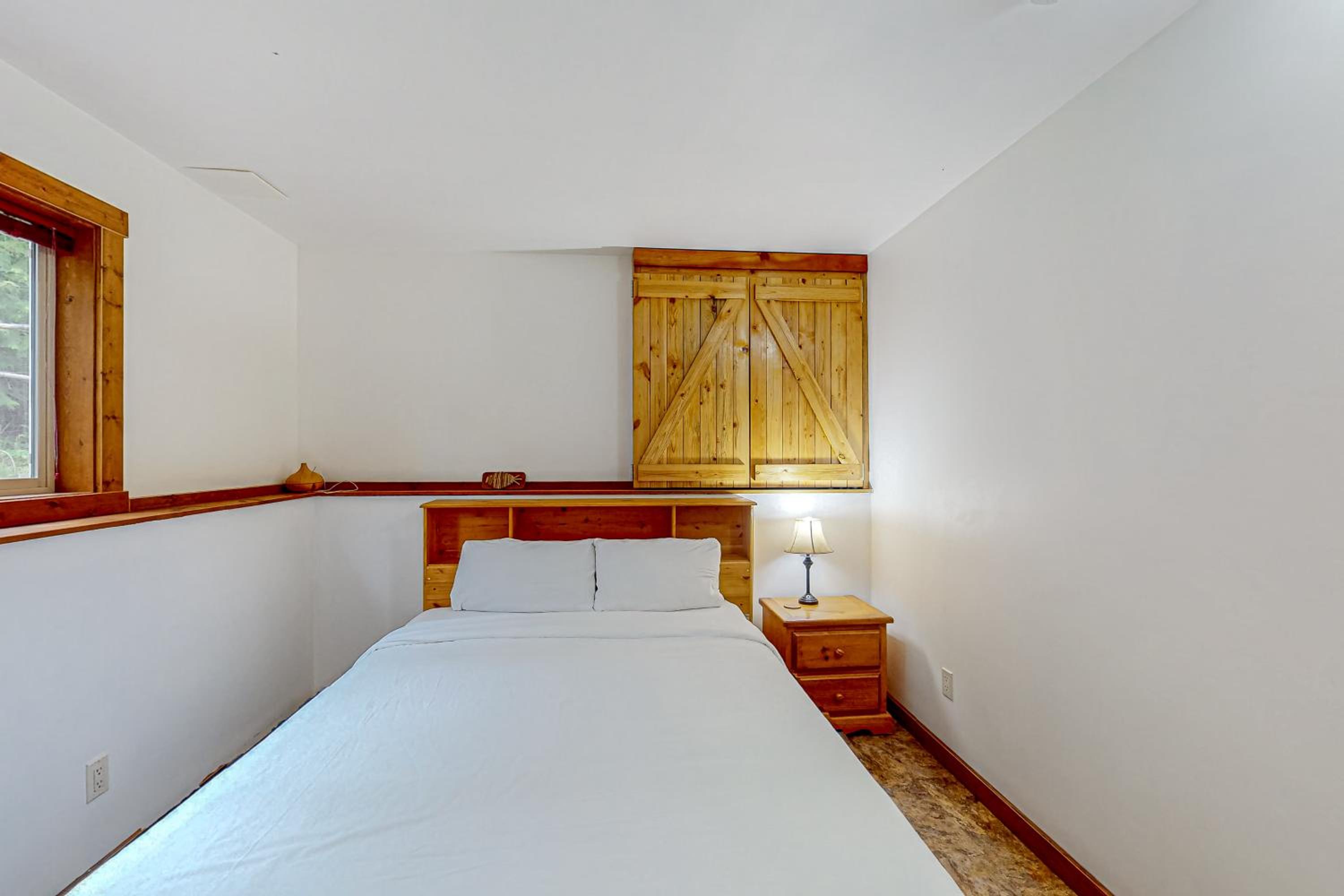 Lakeview Chalet