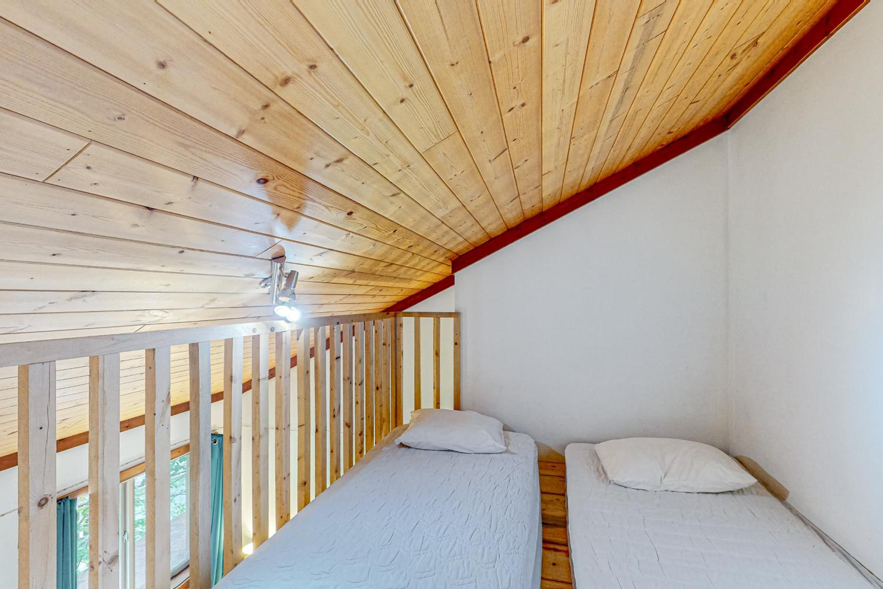Lakeview Chalet