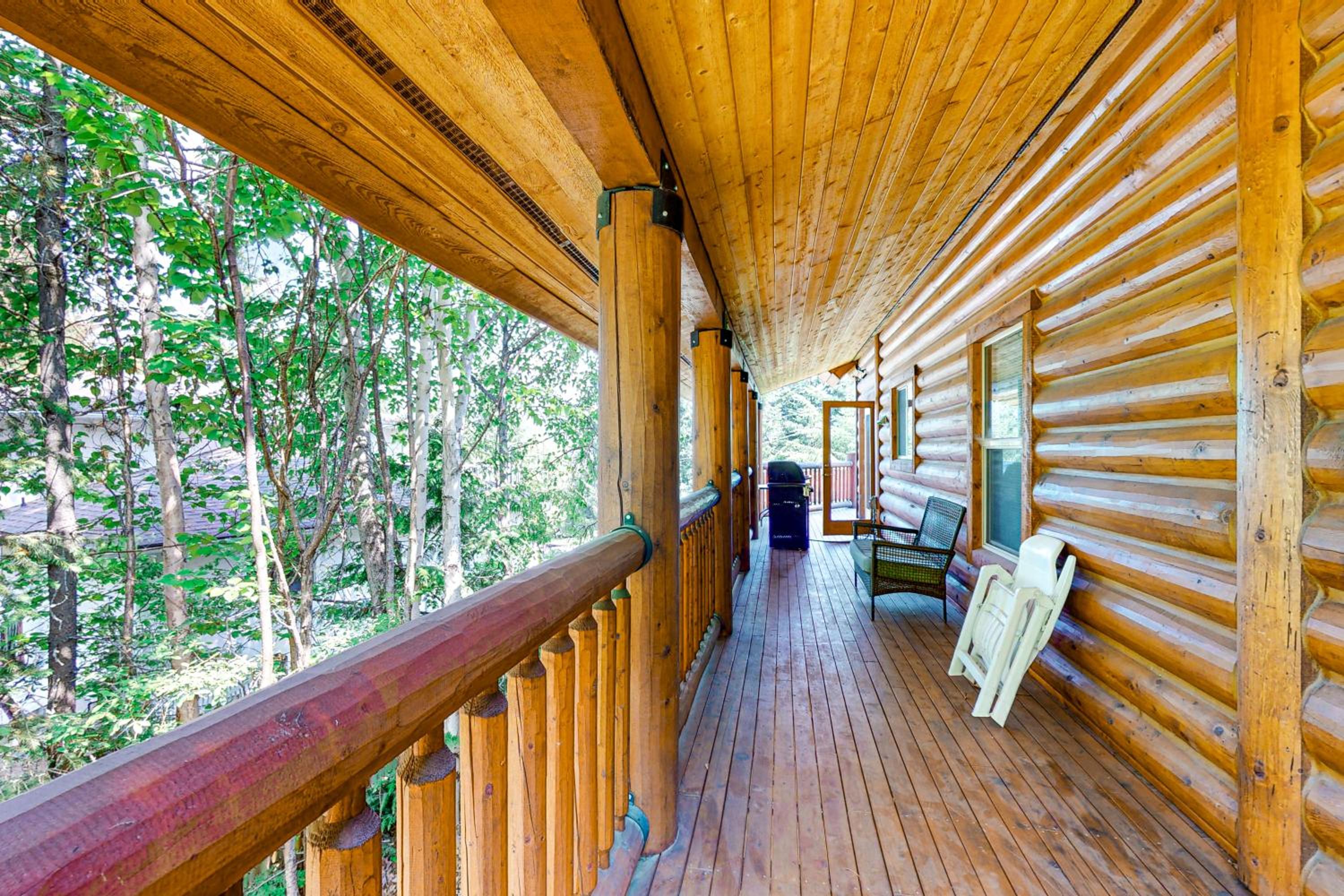 Lakeview Chalet