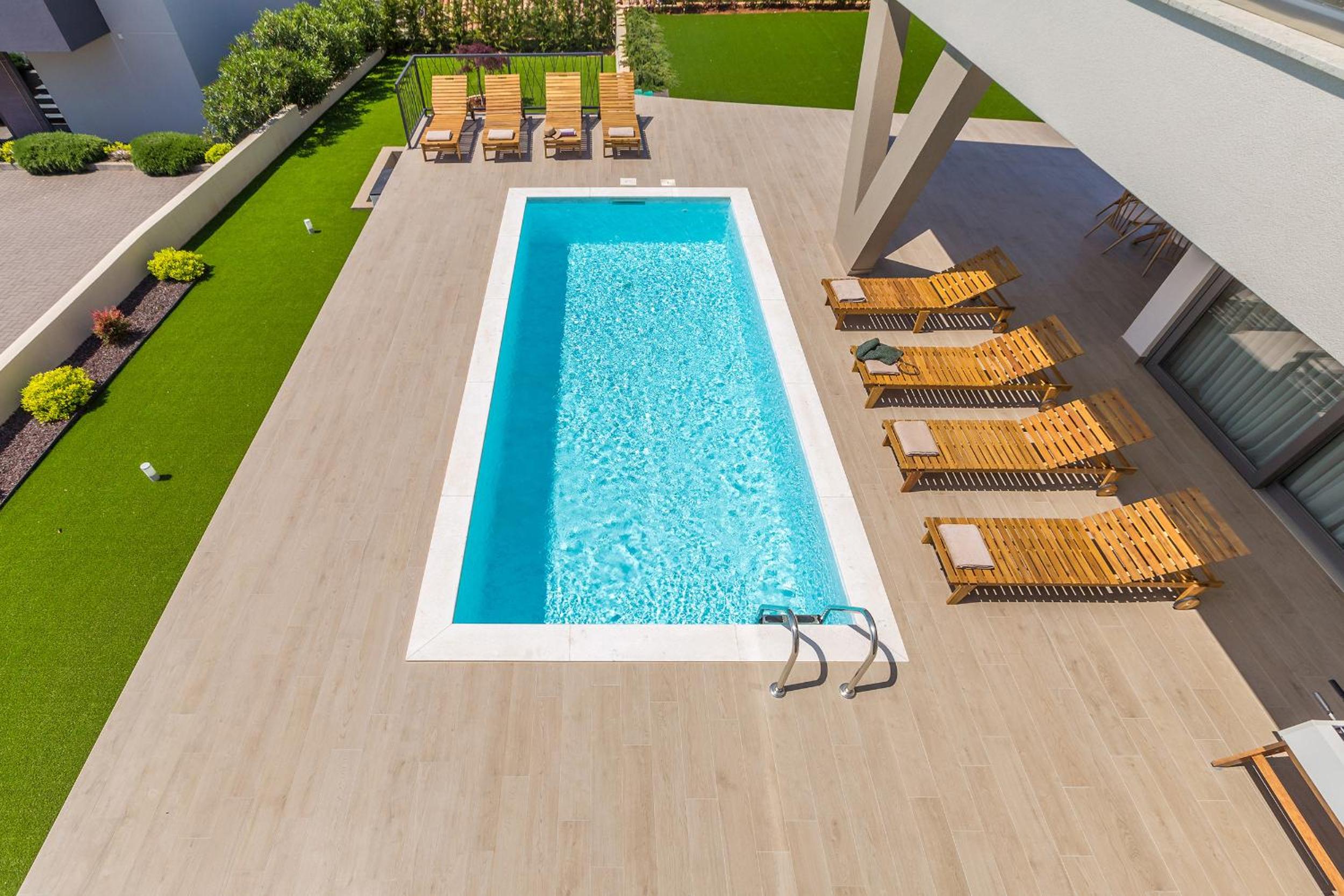 Villa VISTA with private pool and sauna