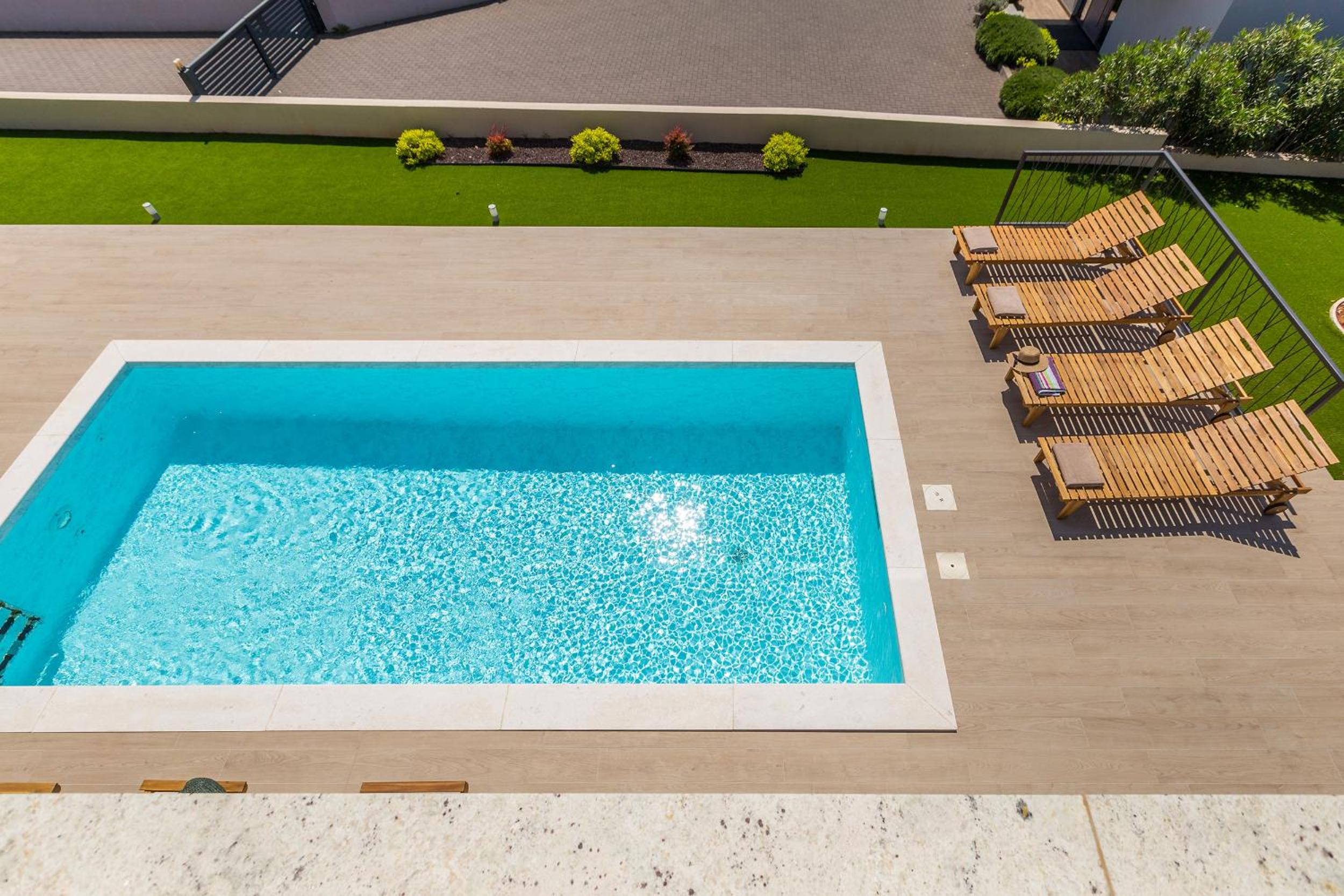 Villa VISTA with private pool and sauna