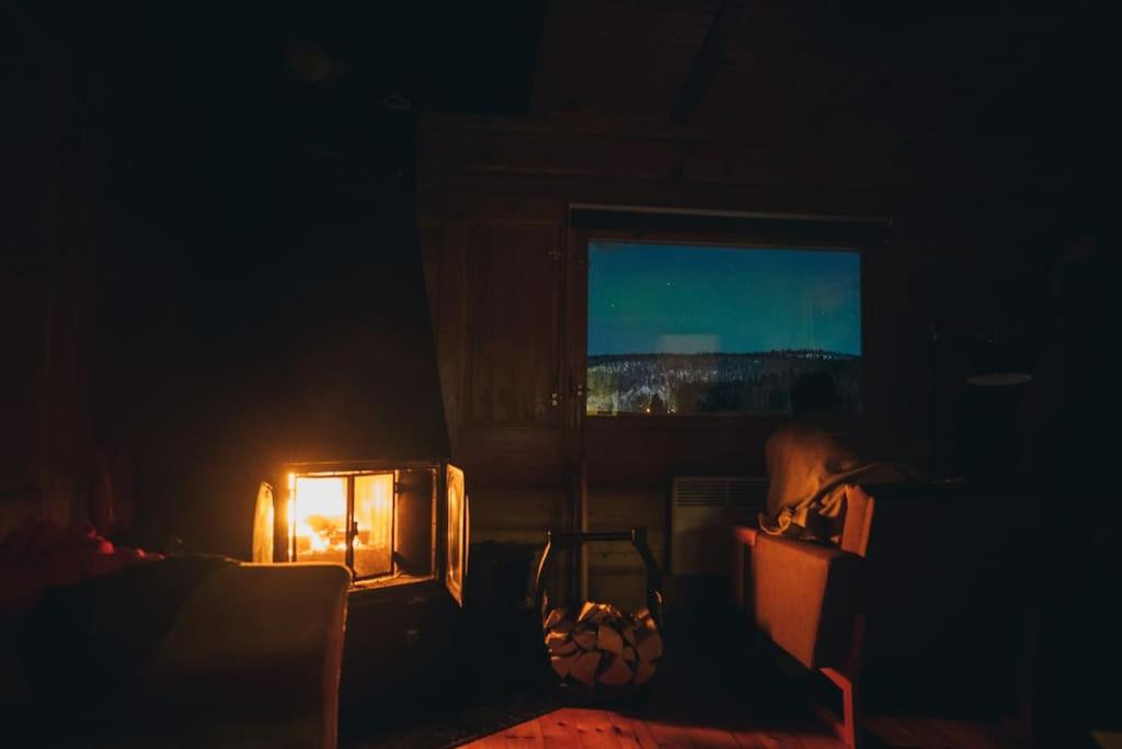 Log Cabin, forrest , sea view, north Sweden. view 4