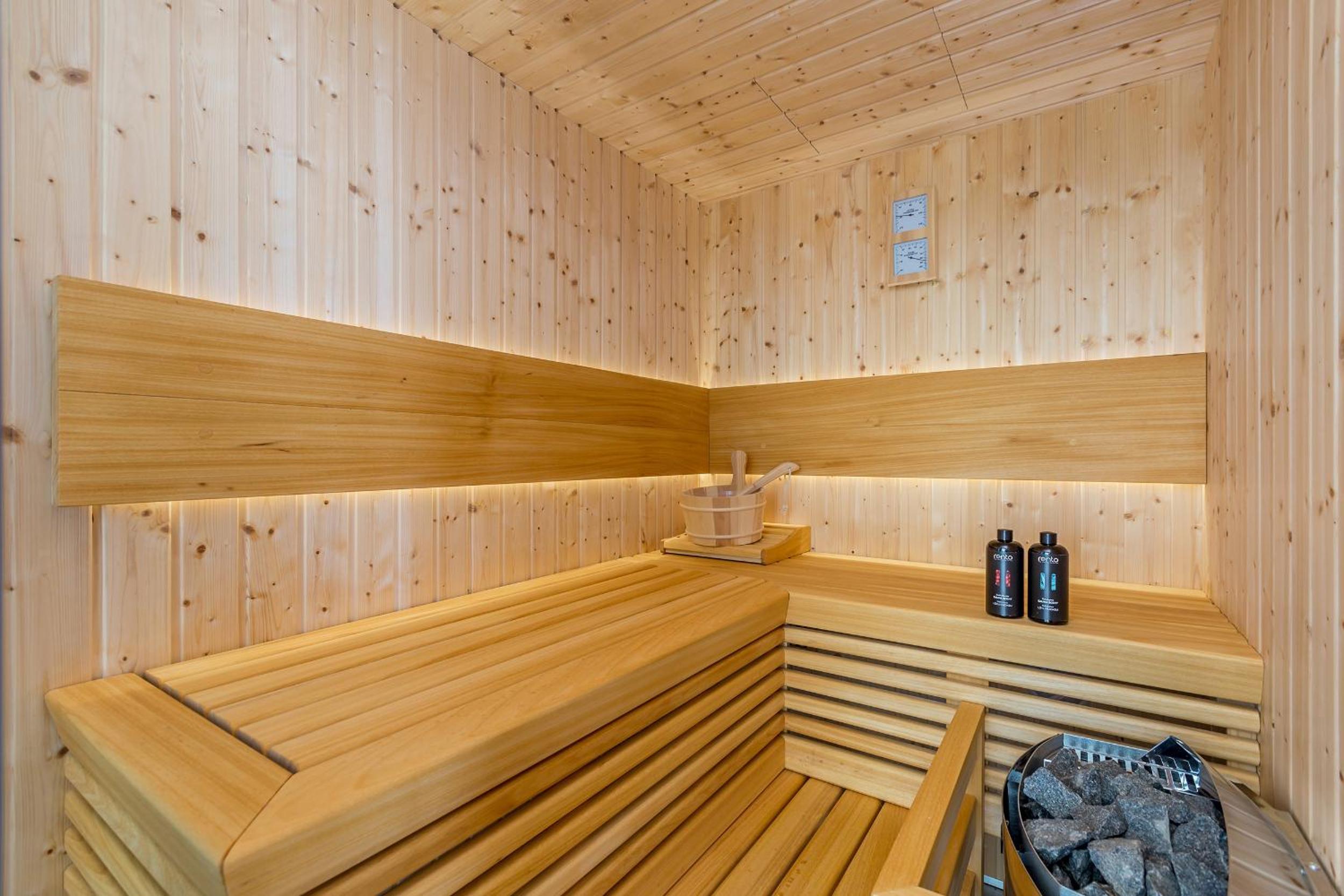 Villa VISTA with private pool and sauna