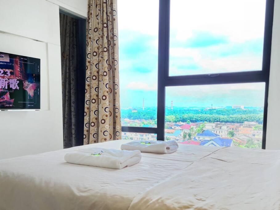 Mosaic Southkey 1 bedroom Mid Valley by GDRAGON HomeStay