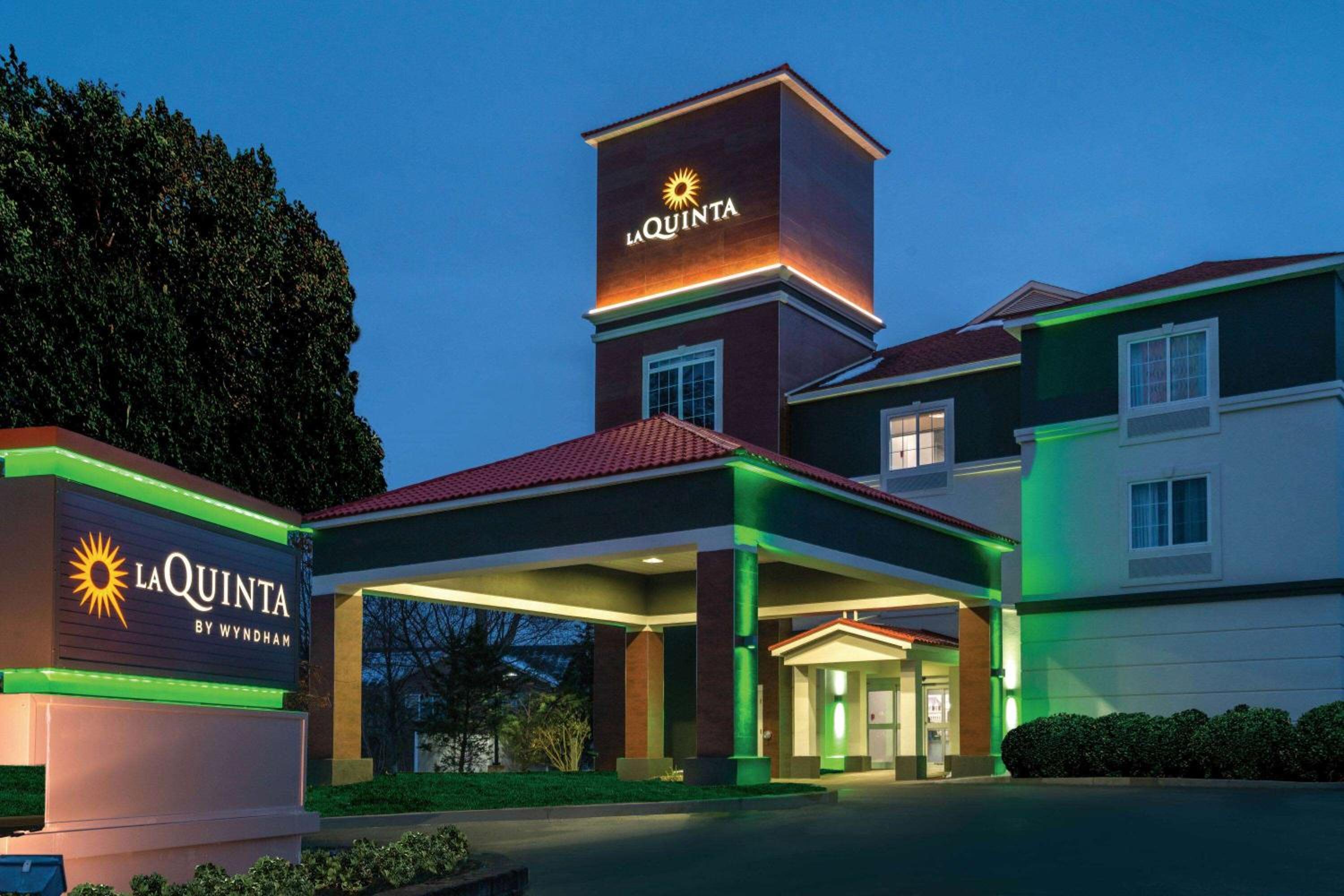 Hotel La Quinta Inn & Suites by Wyndham Latham Albany Airport