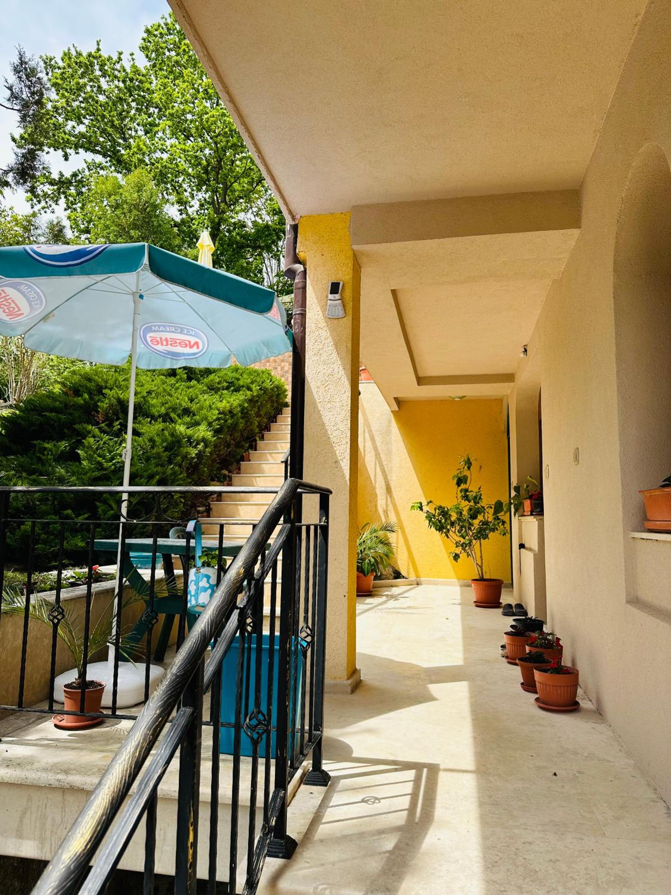 Villa Mari Guest Rooms