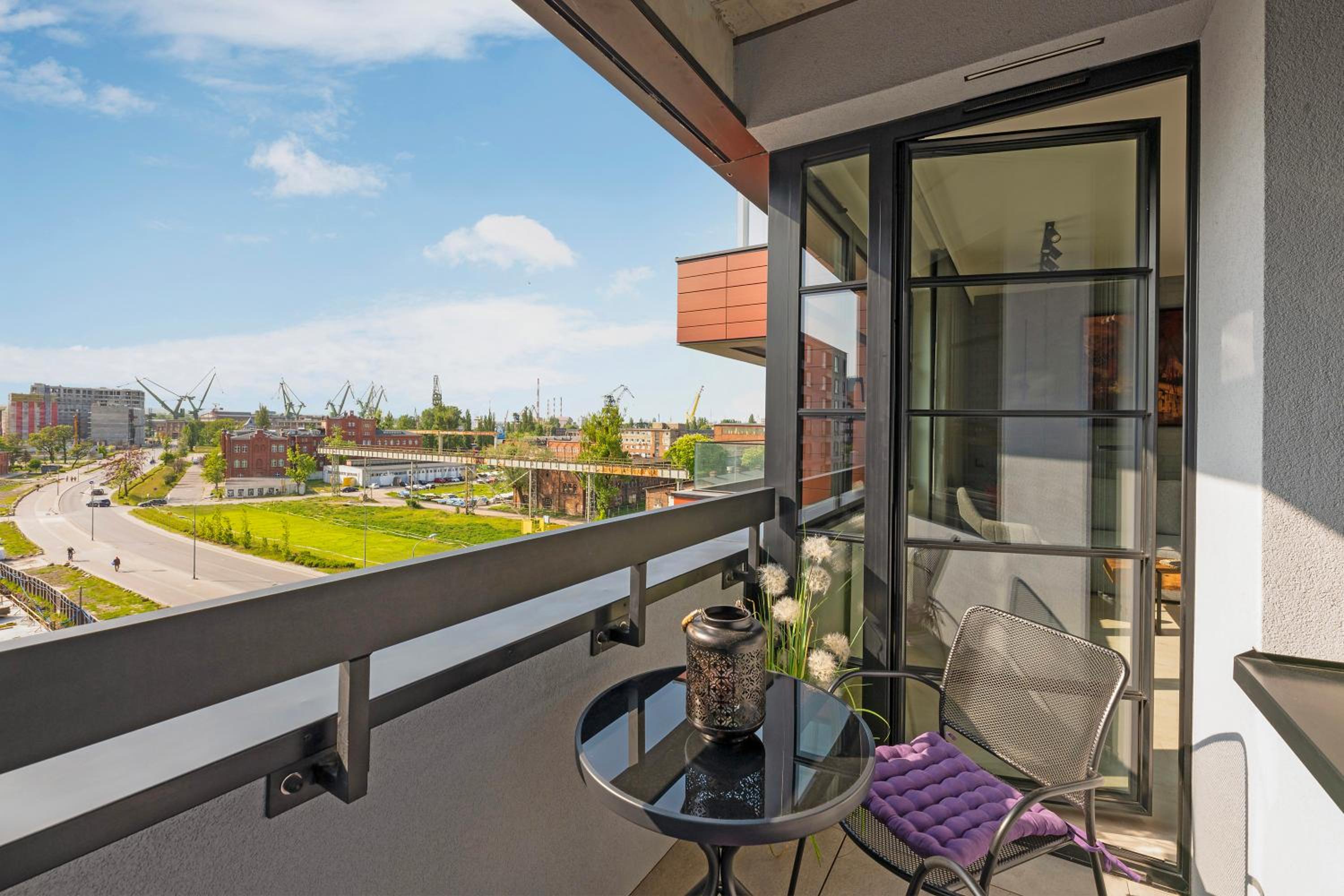 Flatbook - City Center Apartments Doki Living