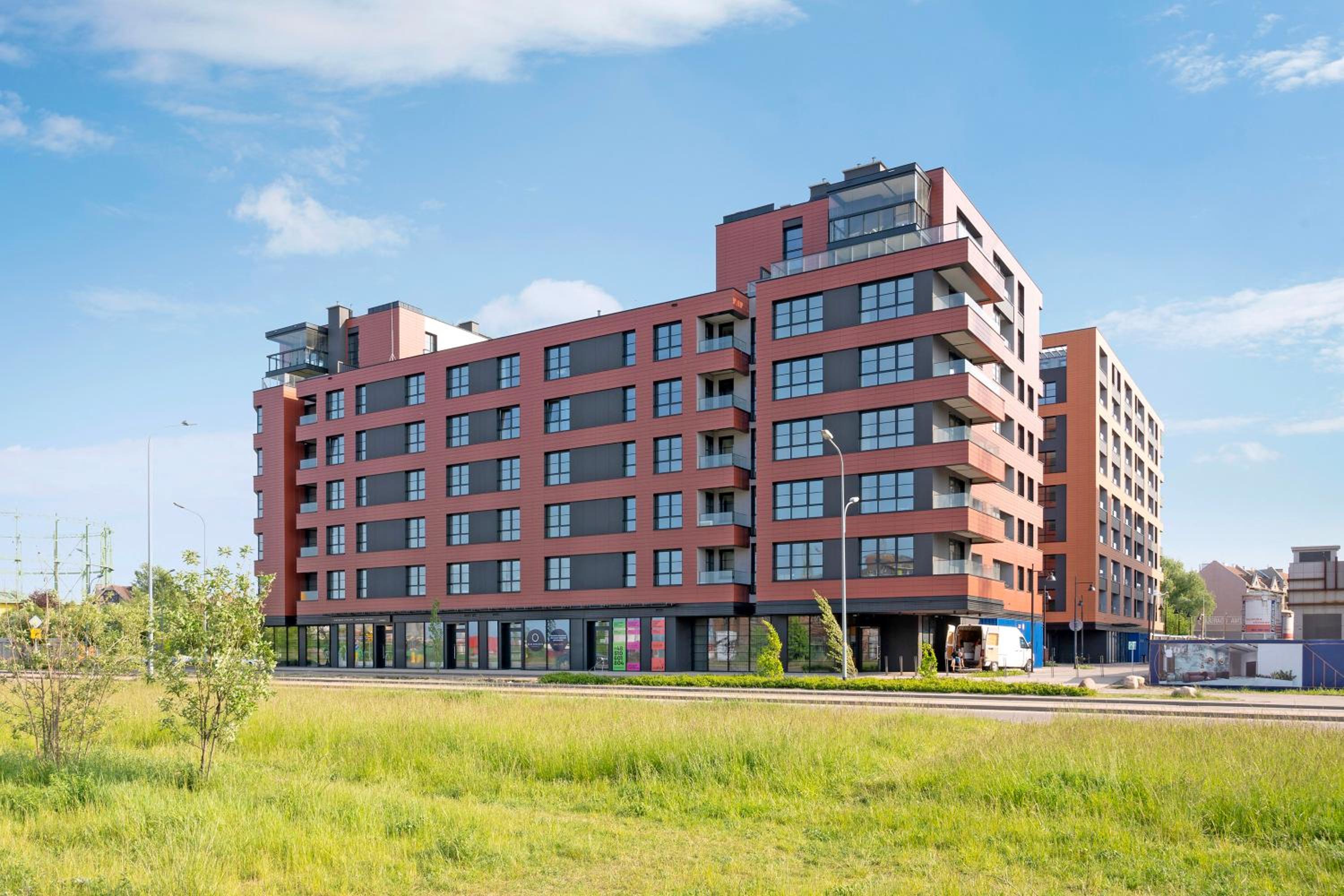 Flatbook - City Center Apartments Doki Living