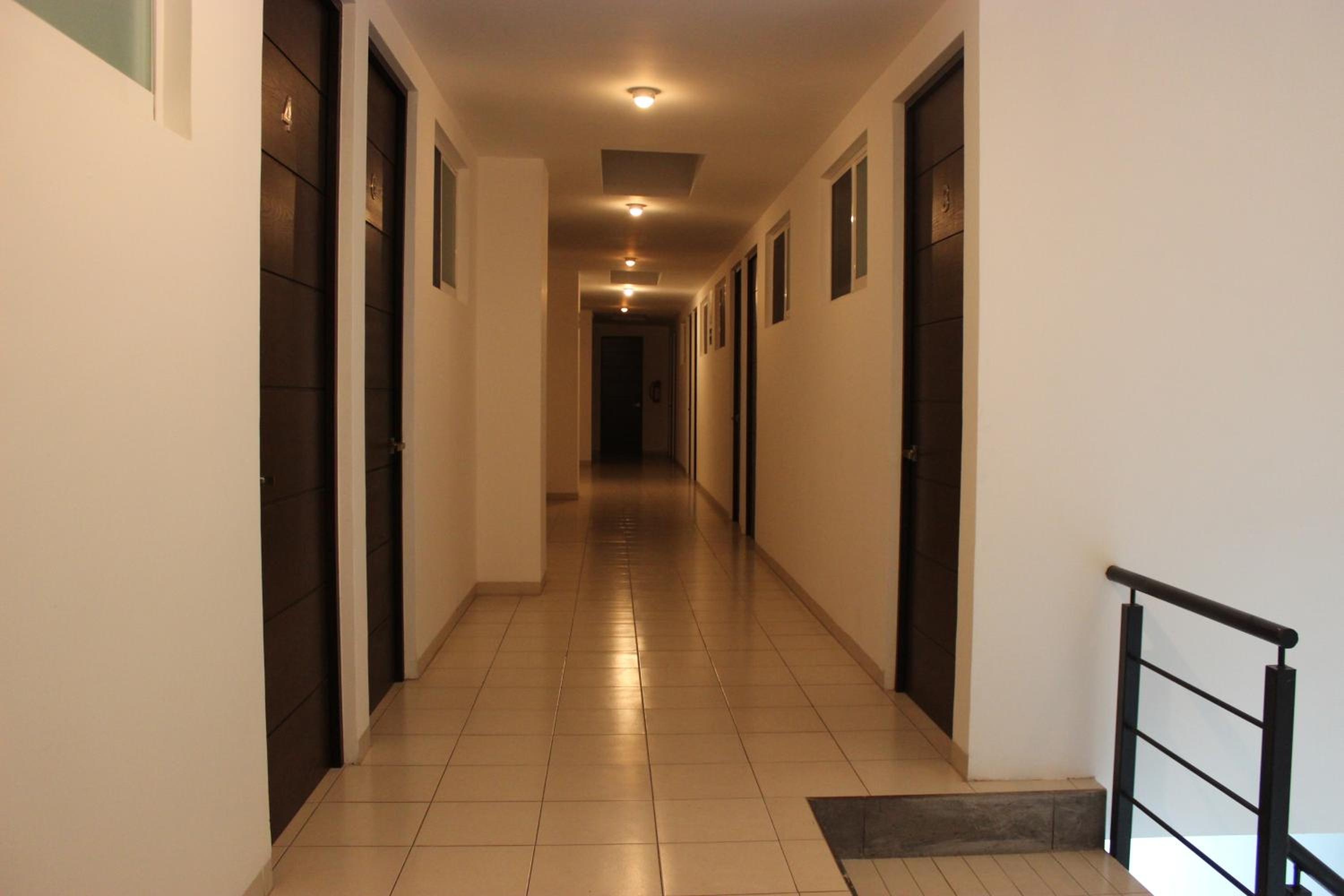 Hotel Ross - Property Image 5