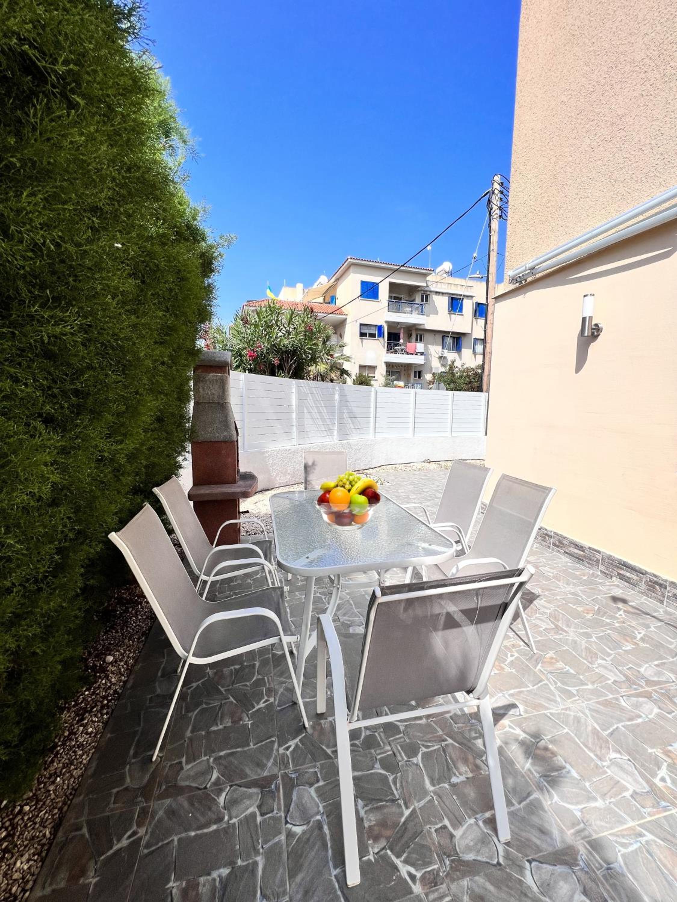 Pafia Sunbeach Townhouse