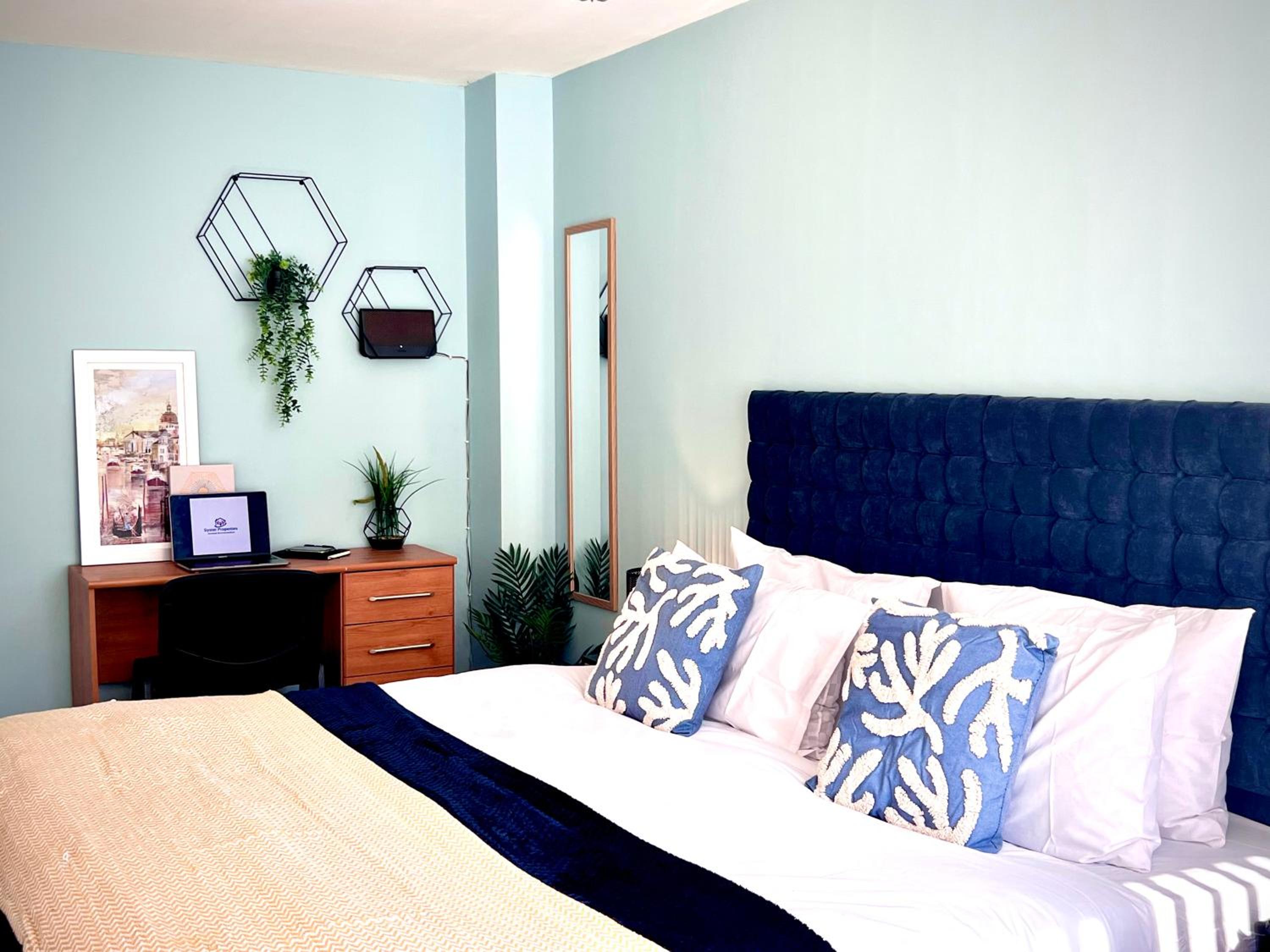 Syster Properties Leicester LE3 Comfy Casa Stay with Free Parking in Quiet Area