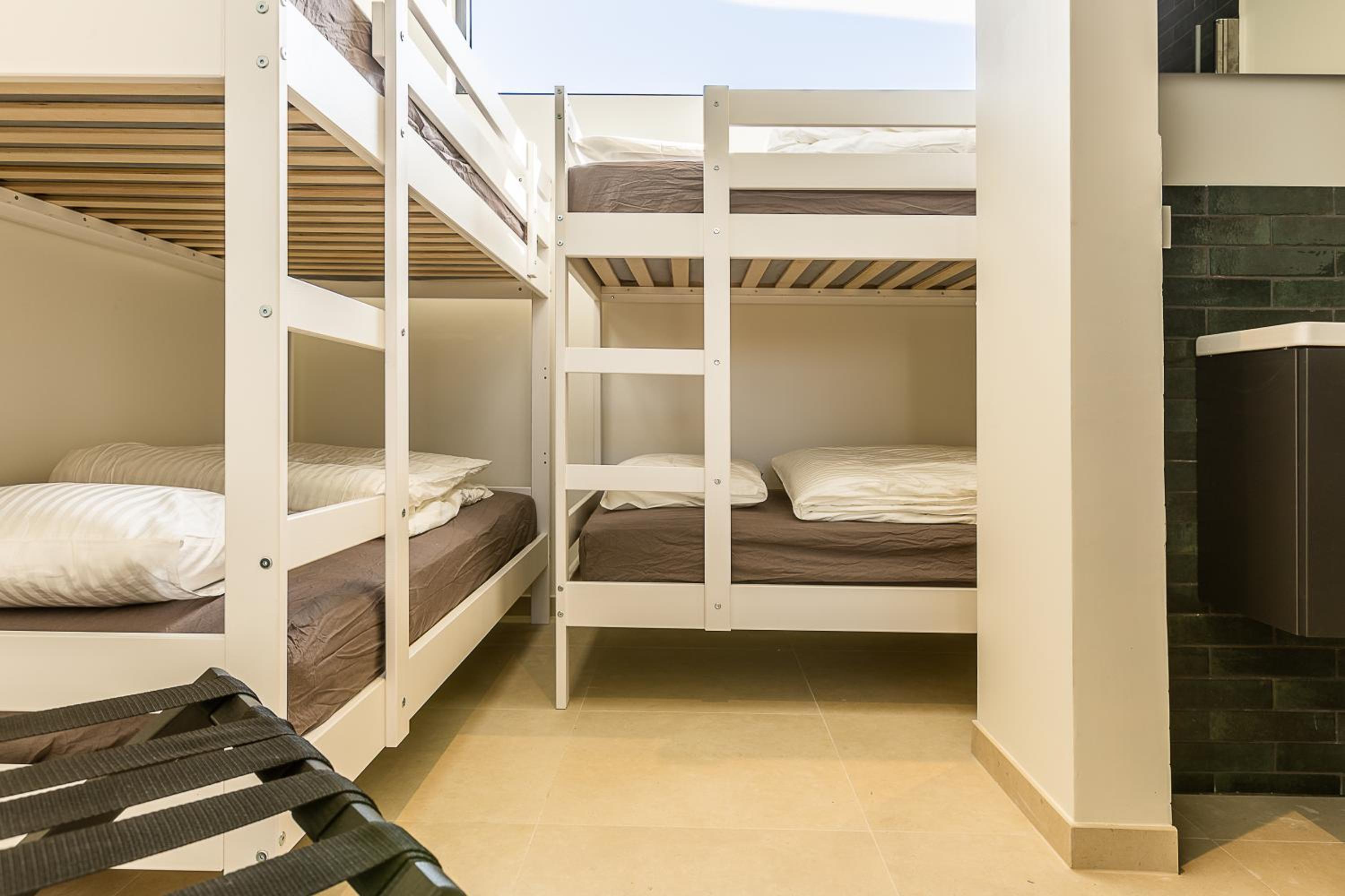 Leie Villa II - by the river with sauna & jacuzzi