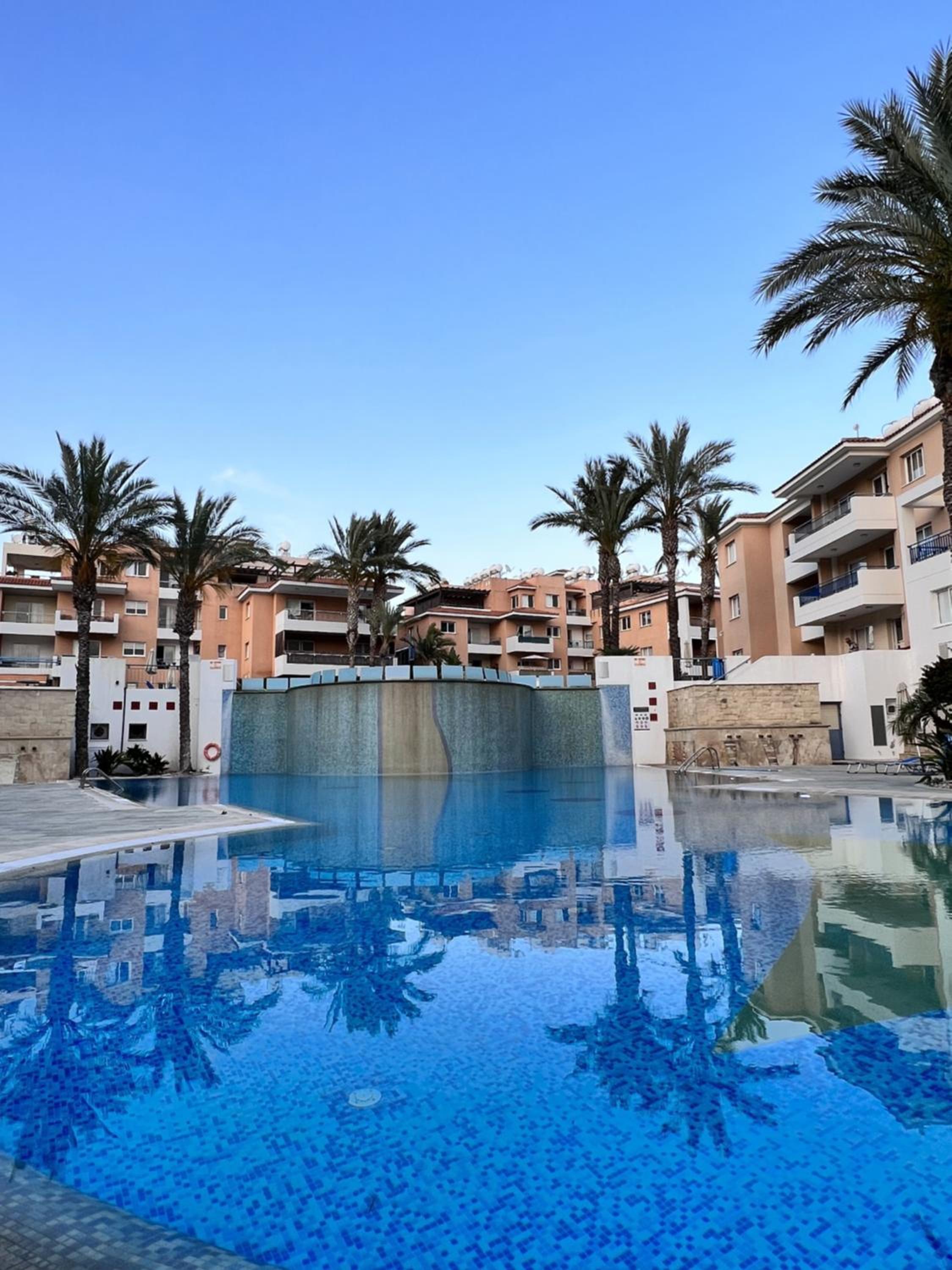 Hotel Iris Village - Image 1