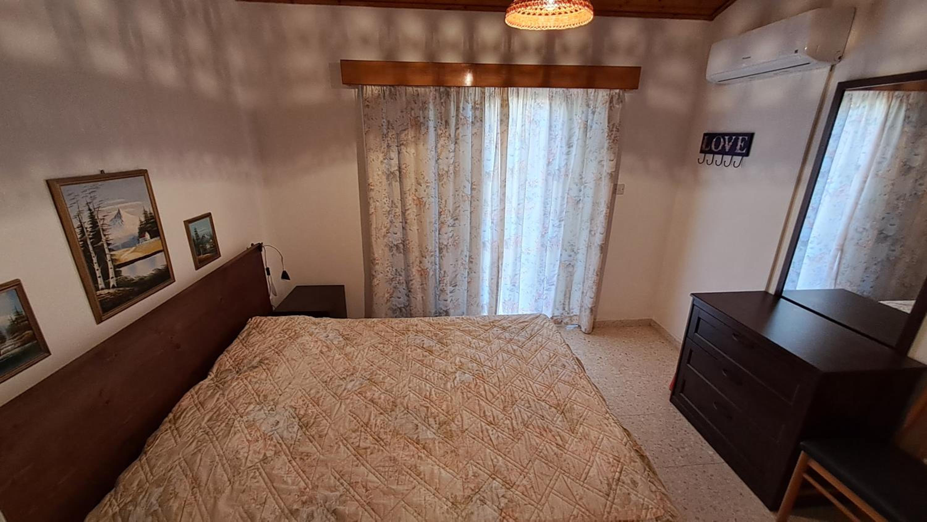 Comfortable 2BR Seaside House & Free Parking