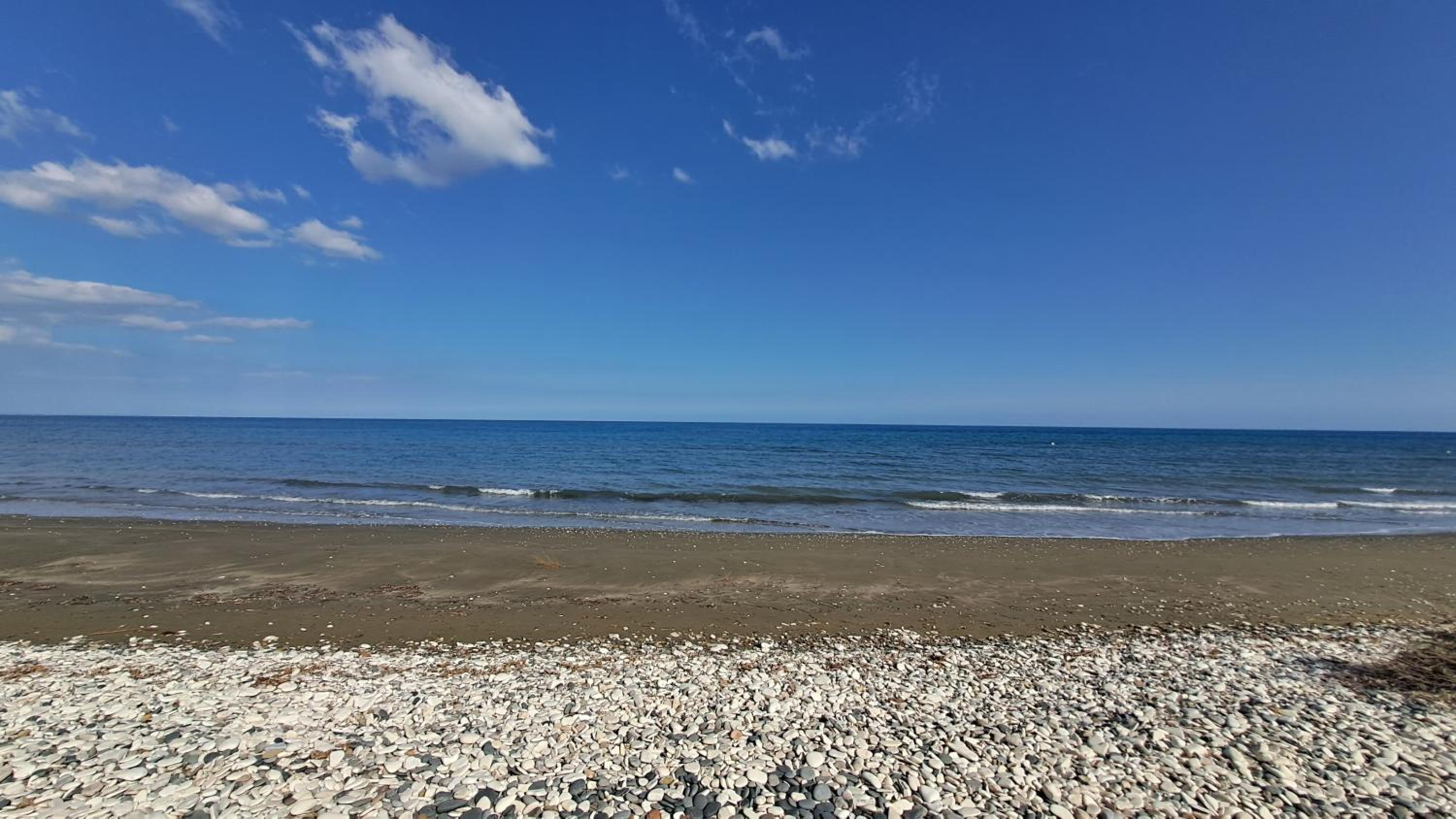 Comfortable 2BR Seaside House & Free Parking