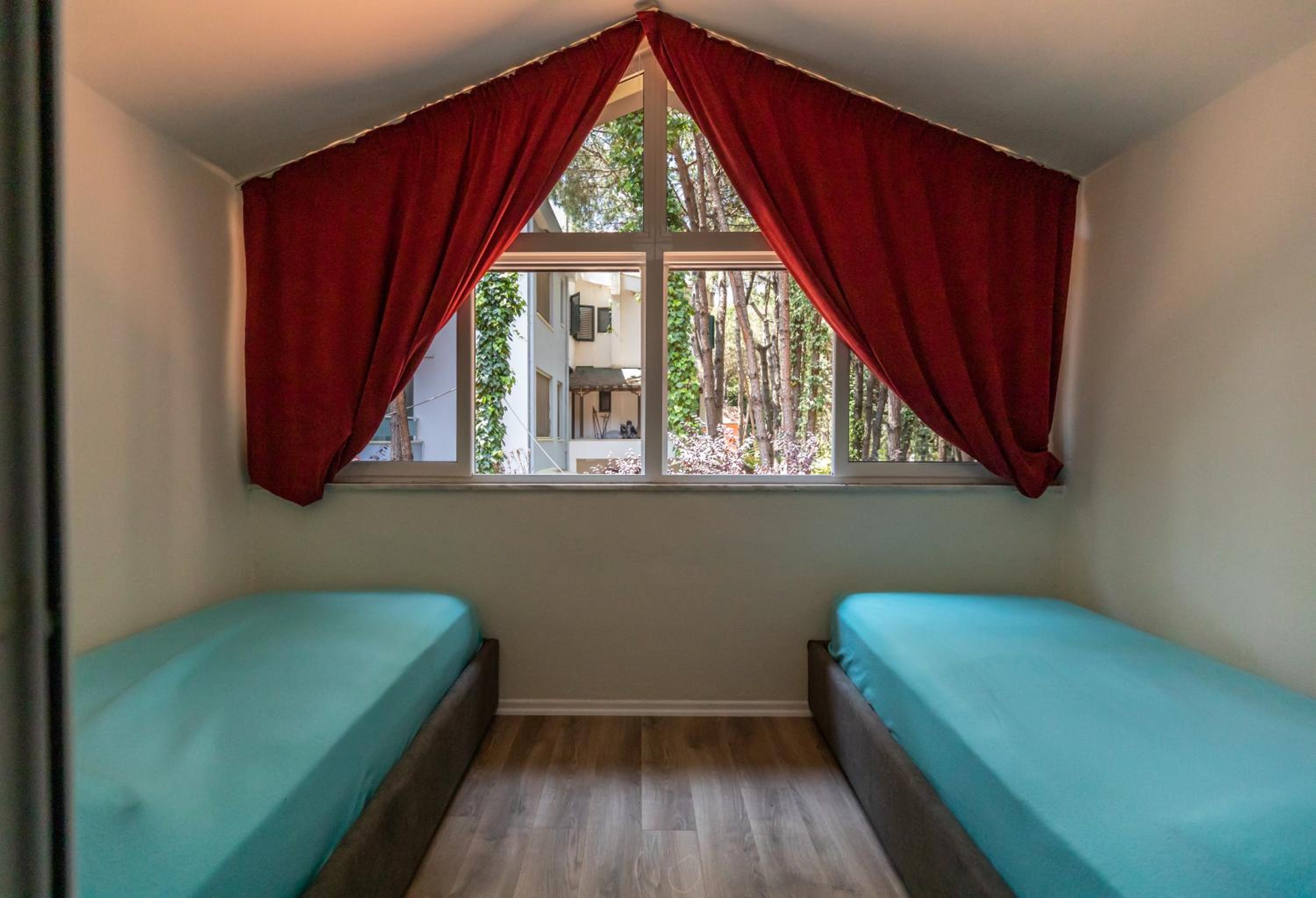 Forest Cottage - middle of forest & near the beach