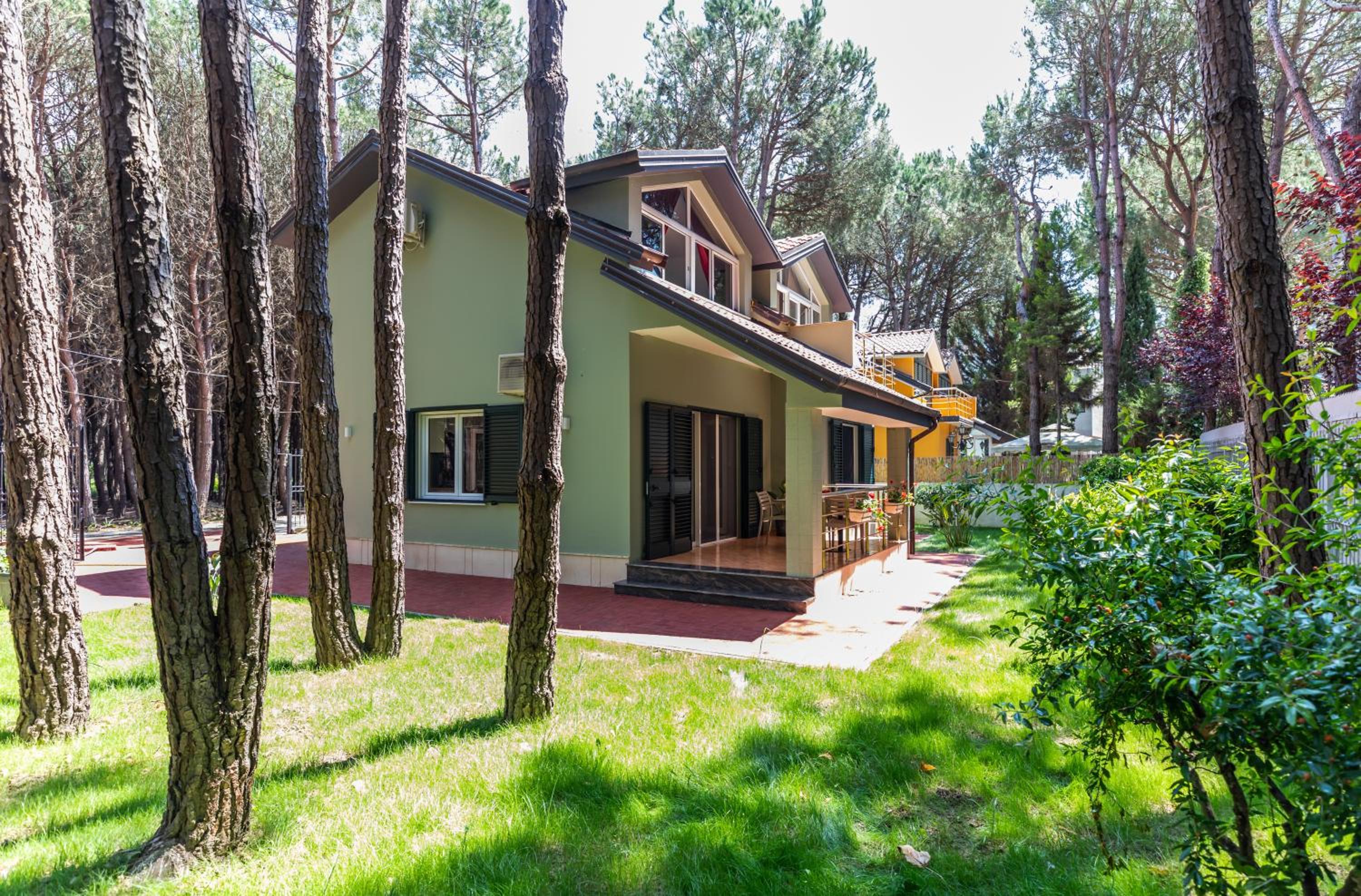 Hotel Forest Cottage - middle of forest & near the beach - Image 1