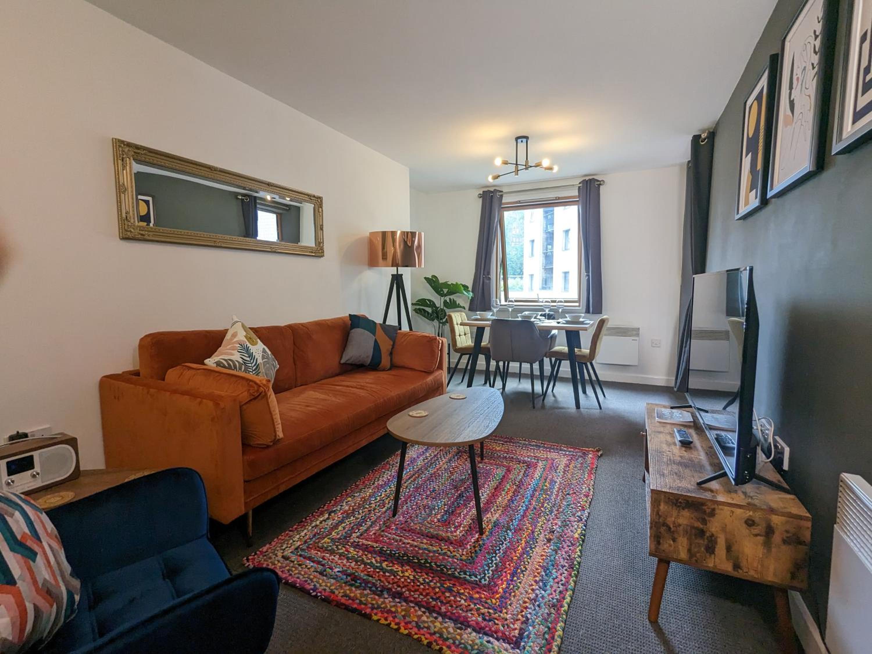 Beautiful Modern Coventry City Centre Apartment view 3