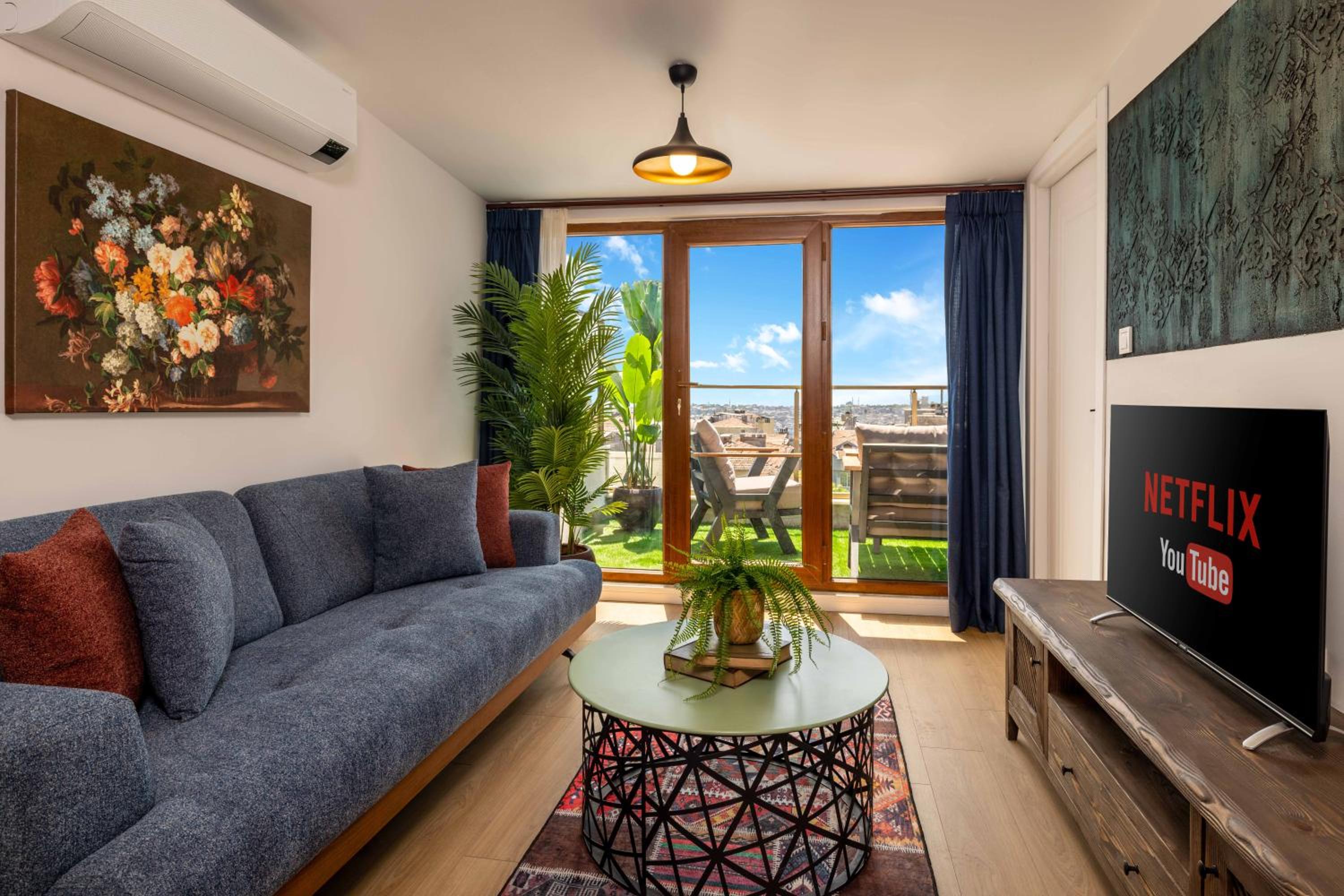 Monnas Suite - Image 71