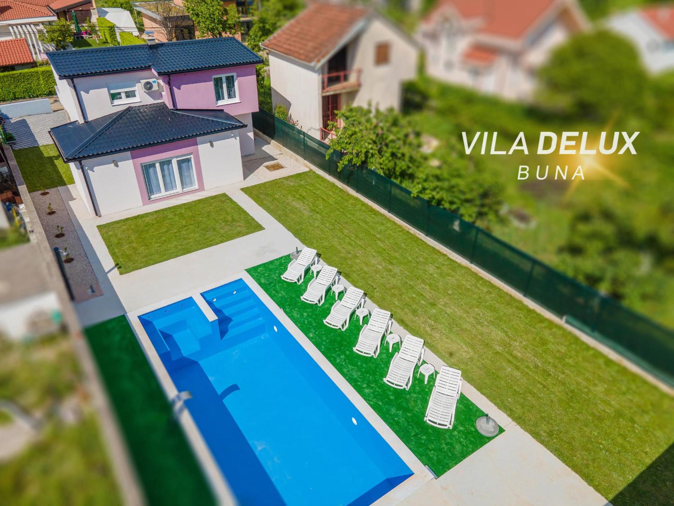 Villa Deluxe Buna