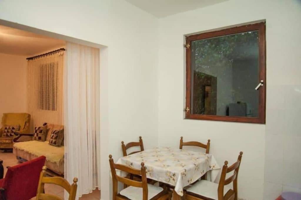 Lidija Apartments