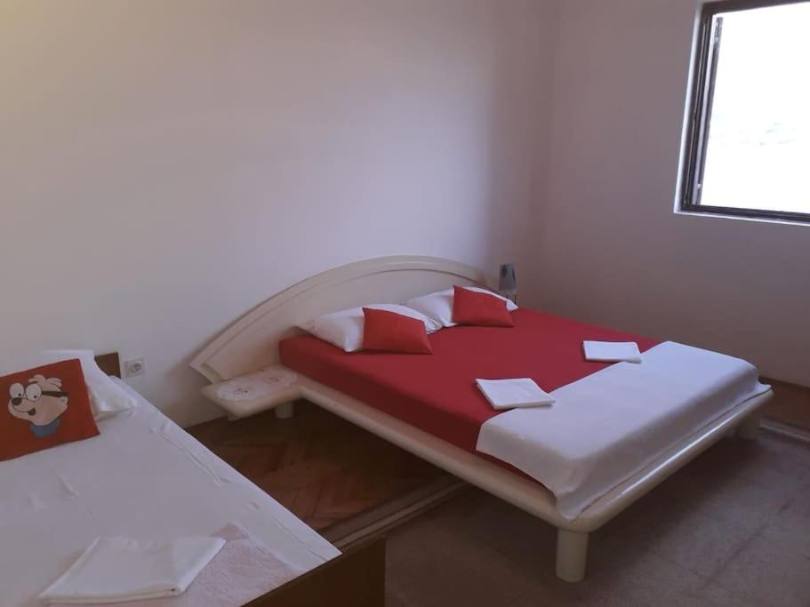 Lidija Apartments