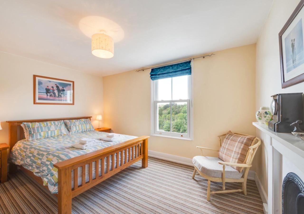 2 Bed in Kingswear oc-bc1505