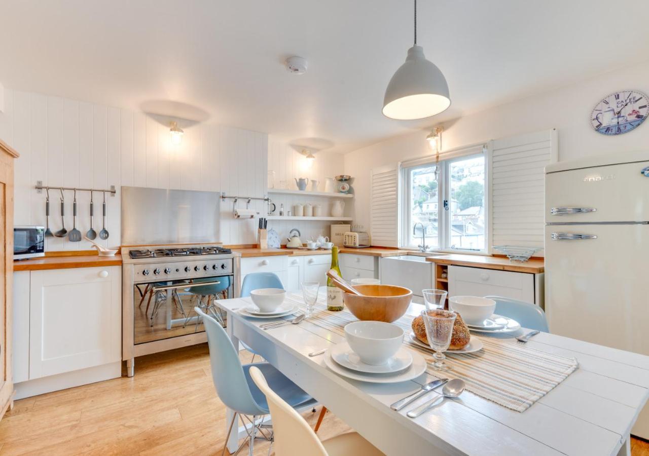2 Bed in Dartmouth oc-bc40 view 4