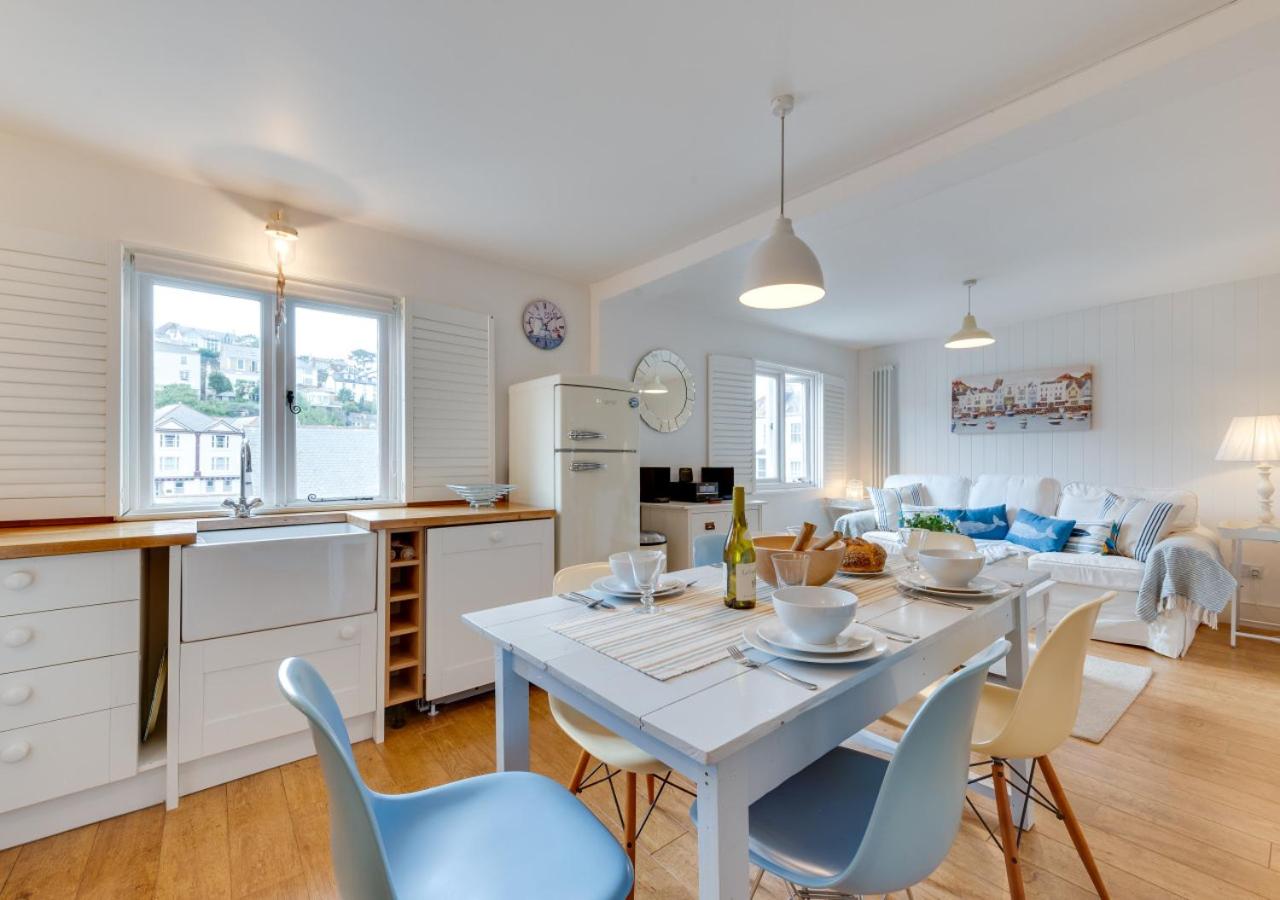 2 Bed in Dartmouth oc-bc40 view 5