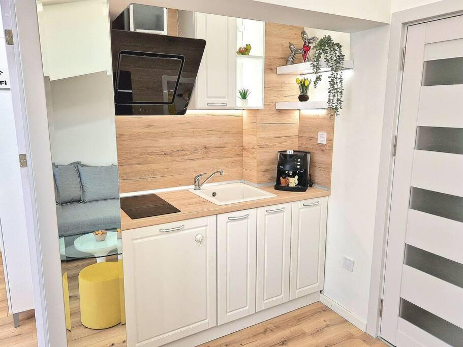 Art Apartment + 2BD parking space