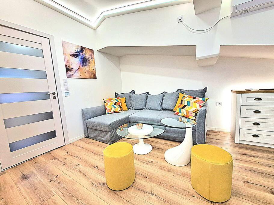Art Apartment + 2BD parking space