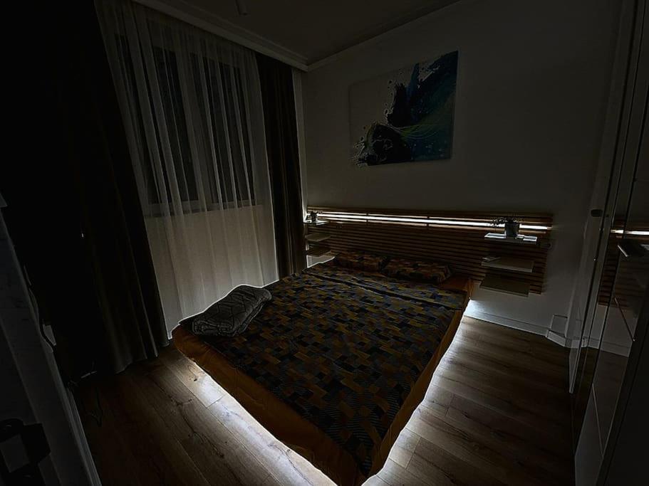 Art Apartment + 2BD parking space