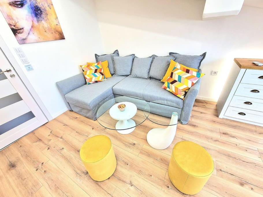 Art Apartment + 2BD parking space
