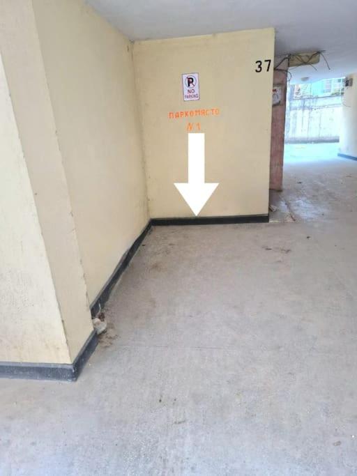Art Apartment + 2BD parking space
