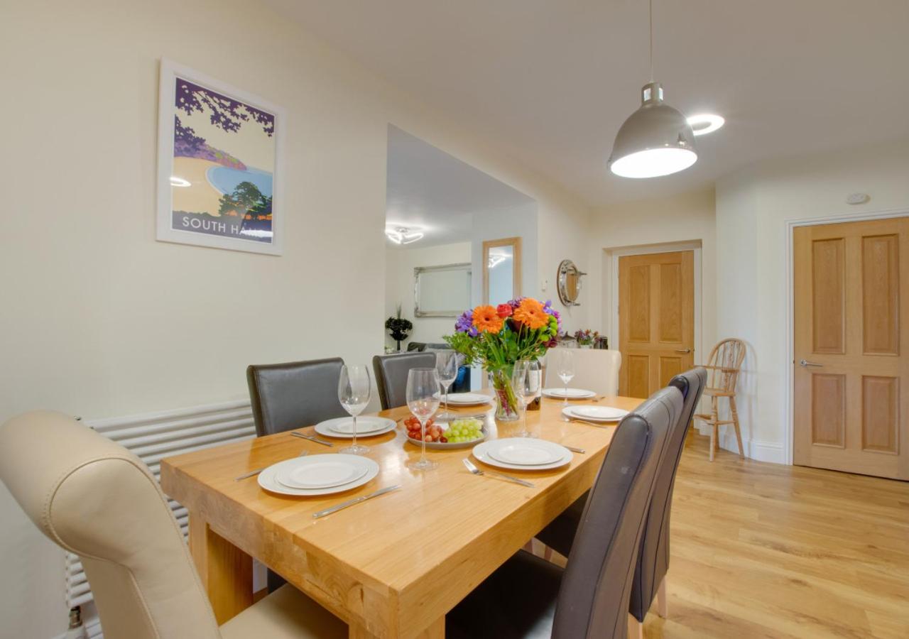 2 Bed in Torcross oc-bcatbe view 5