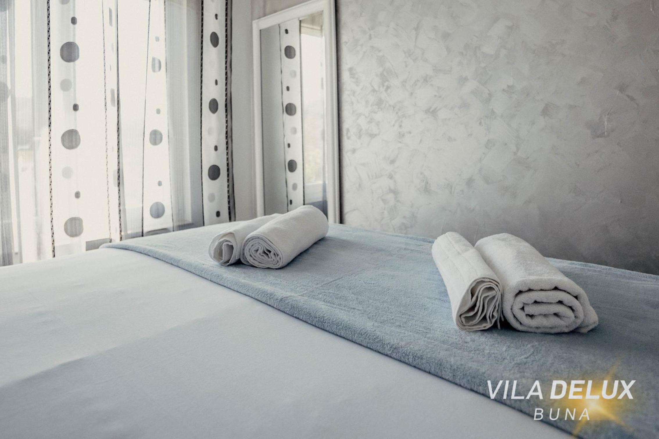 Villa Deluxe Buna
