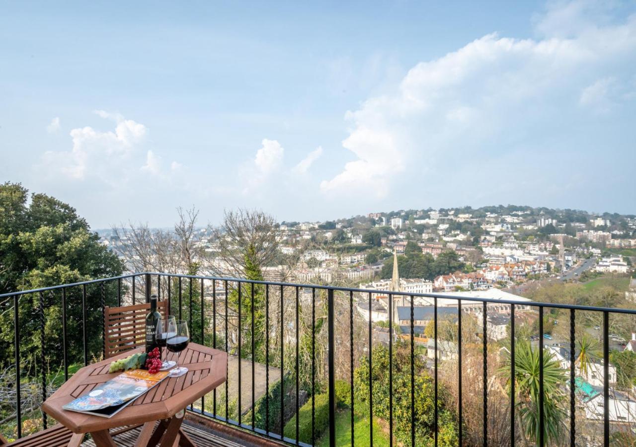 5 Bed in Torquay oc-bcvane view 3