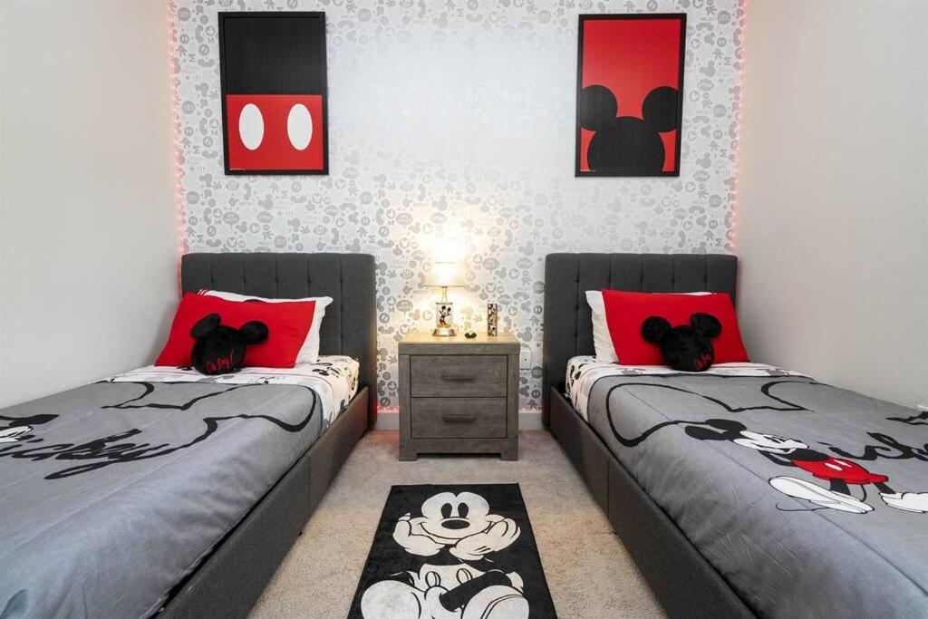 Mickey Mouse Magical Townhome near Disney - SER01