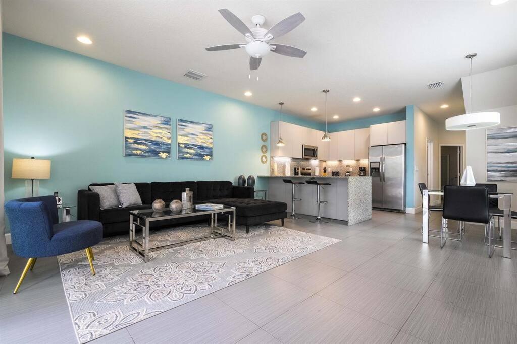Mickey Mouse Magical Townhome near Disney - SER01
