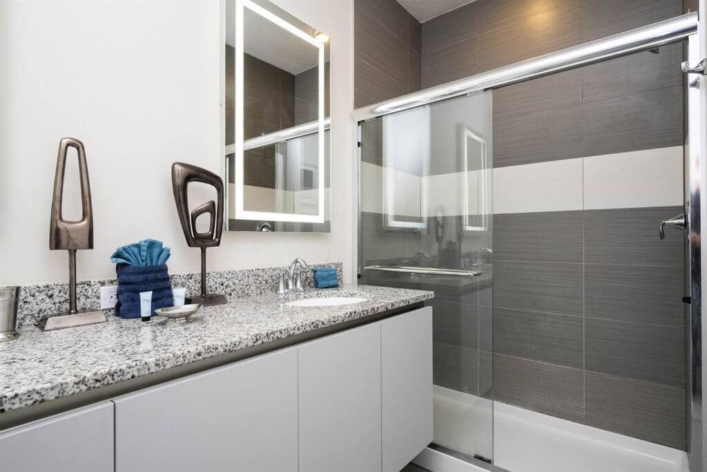 Mickey Mouse Magical Townhome near Disney - SER01