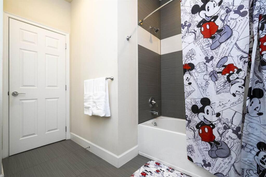 Mickey Mouse Magical Townhome near Disney - SER01
